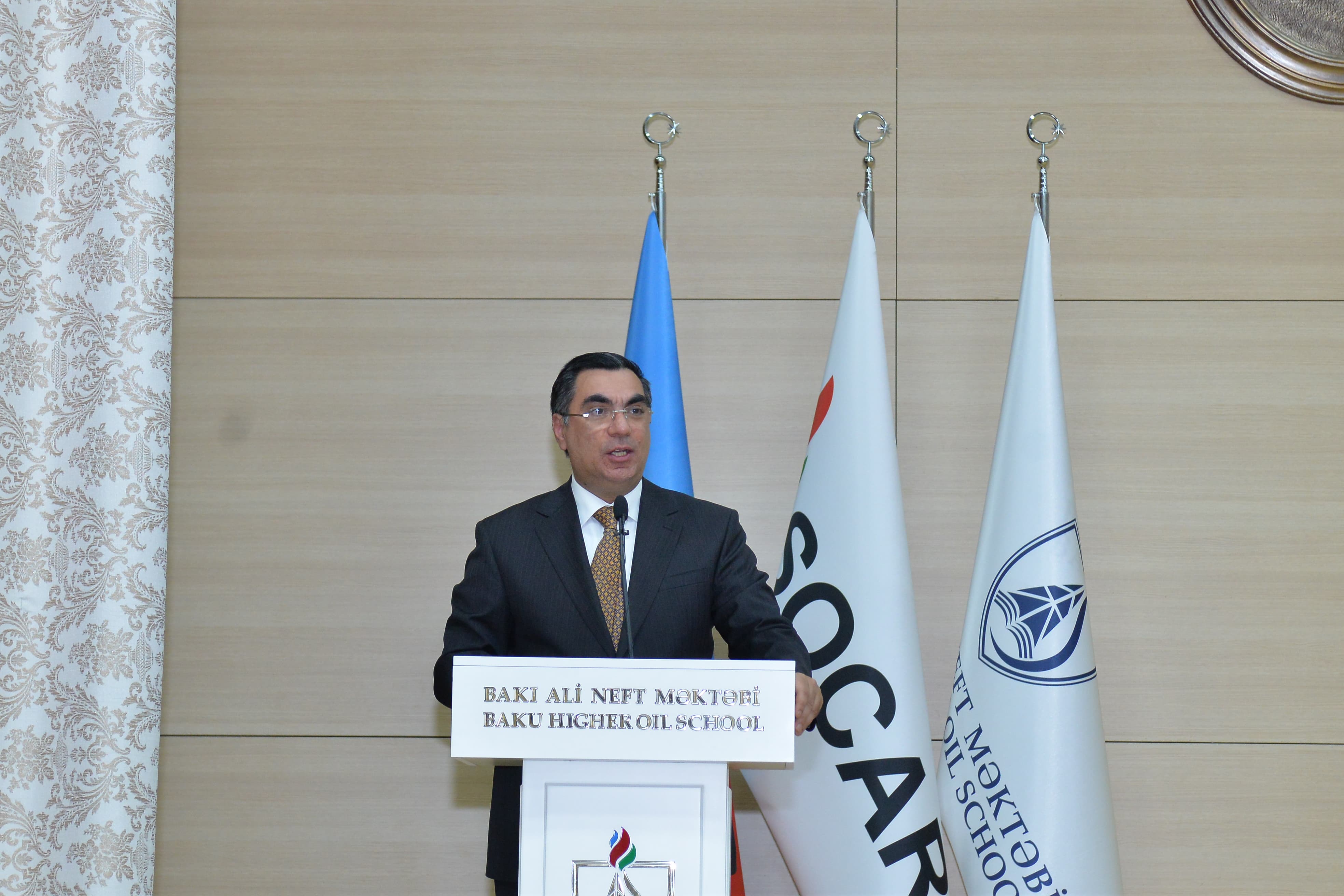 Elmar Qasımov: “Sabahın alimləri”nə qatılan qızların sayı artır 