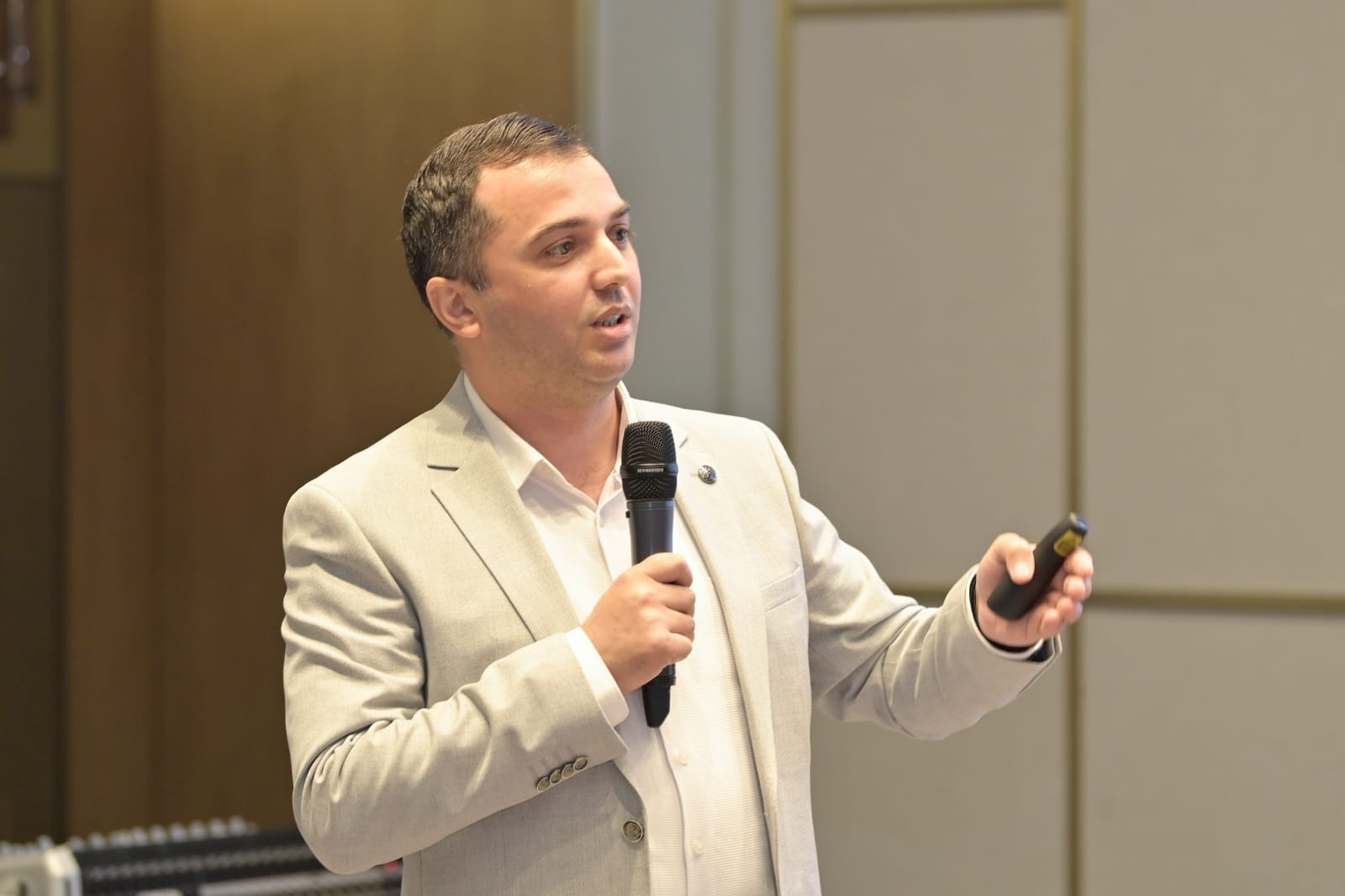 “Elmi nəşrlər qlobal miqyasda tanınmalı, ölkəmizin elmi brendinə çevrilməlidir” - RƏY 