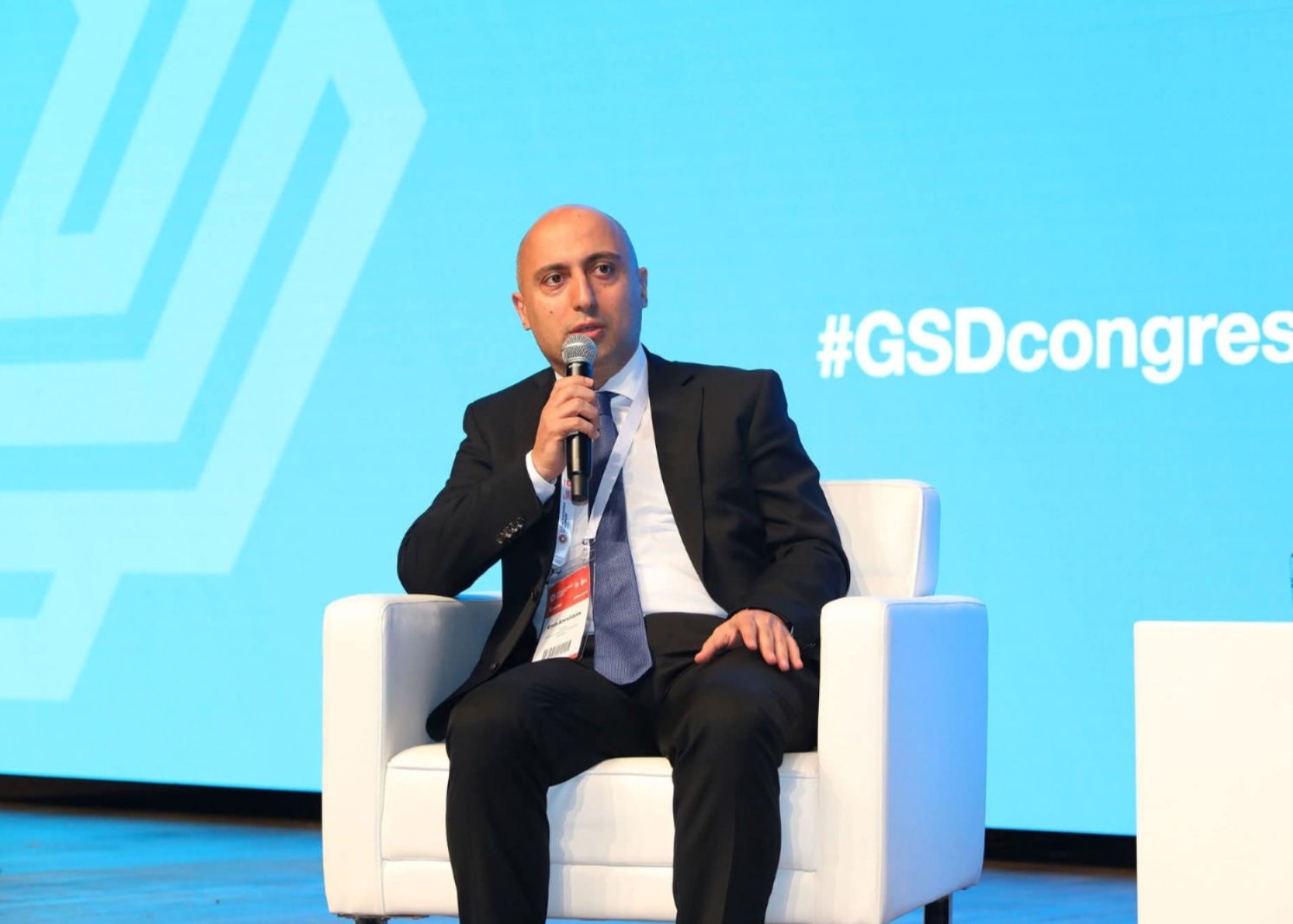 Emin Əmrullayev: Elmi əməkdaşlıq olmadan inkişaf mümkün deyil 