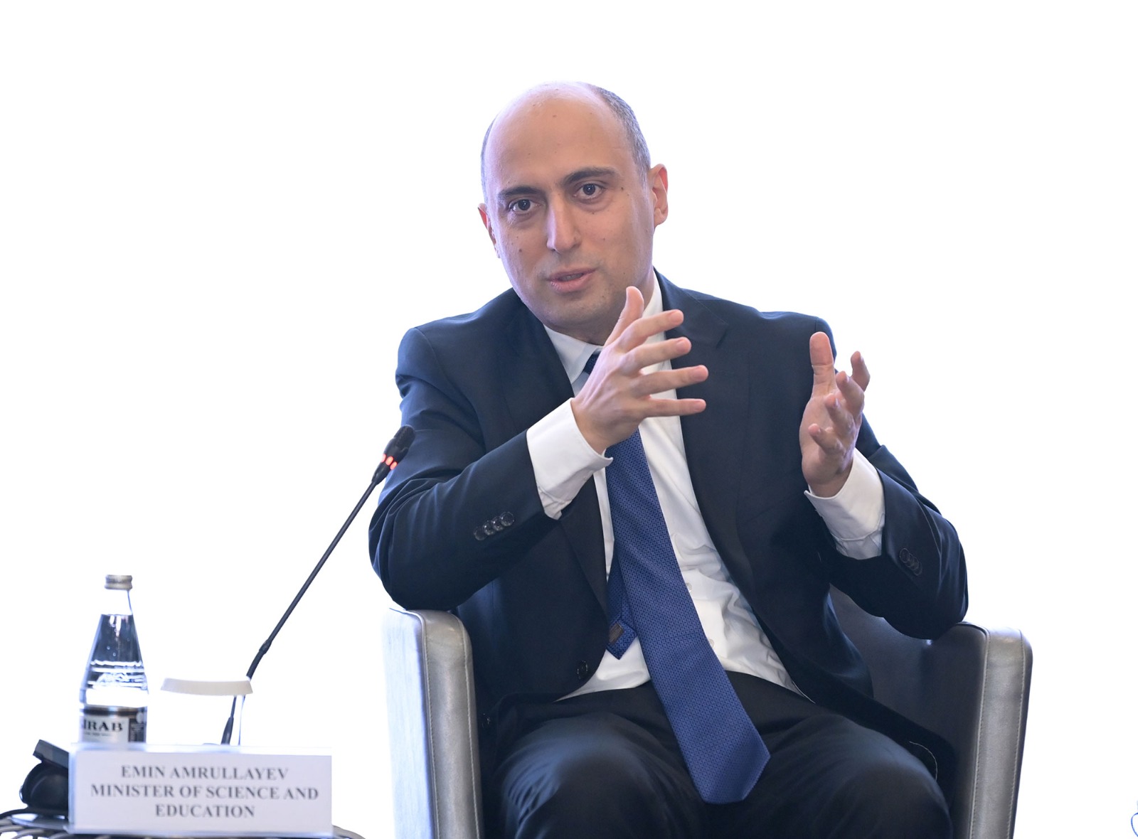 Emin Əmrullayev: Müəllimlik qürurlu, lakin çətin peşədir 