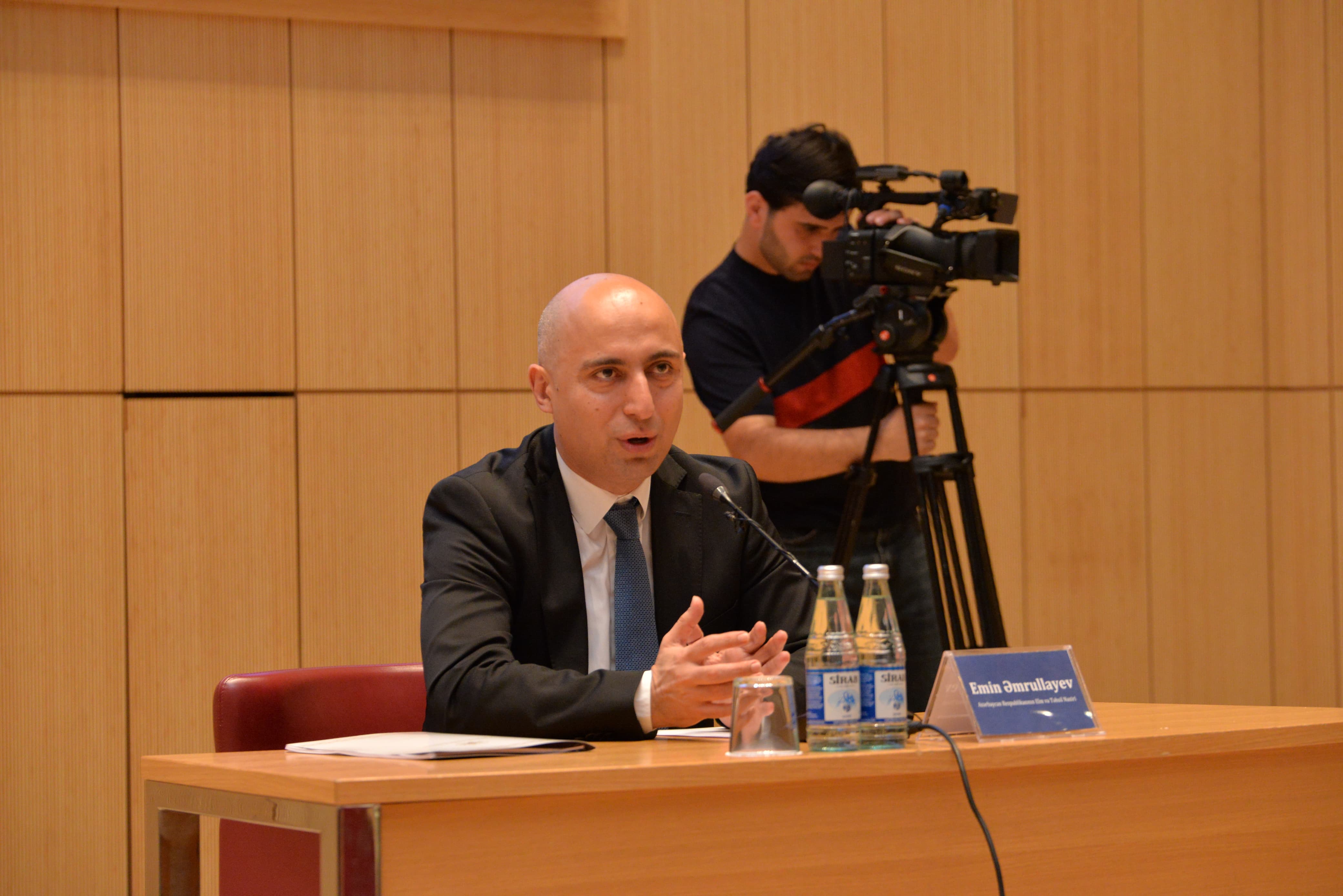 Emin Əmrullayev: Sertifikatlaşdırma peşəkar müəllim resursumuzu daha aydın görməyə imkan verir 