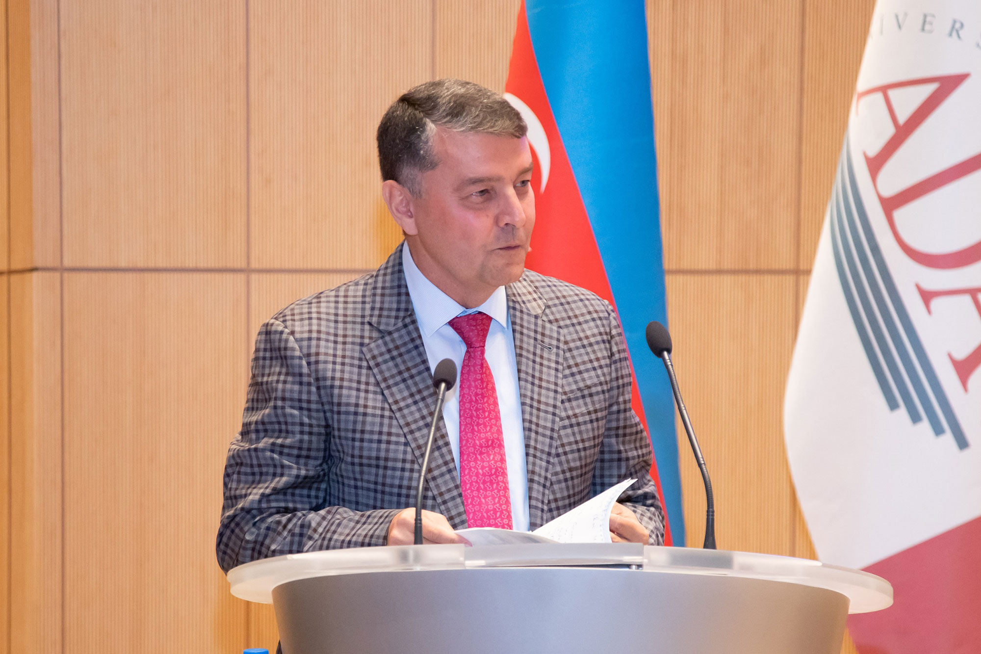 Emin Əmrullayev VIII ADA Beynəlxalq Təhsil Konfransında iştirak edib