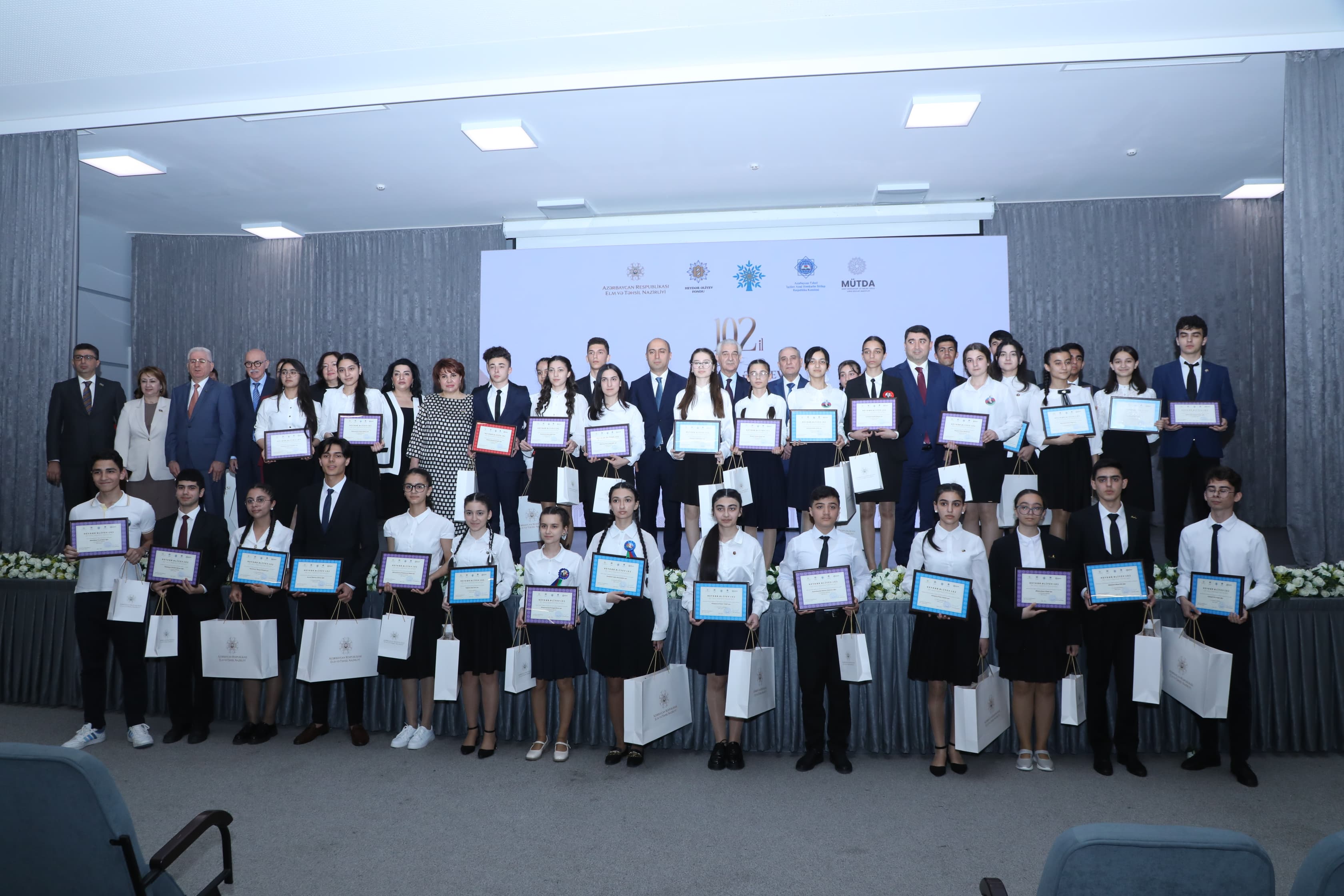 “Ən yaxşı təqdimat" müsabiqəsinin qalibləri  mükafatlandırılıb 