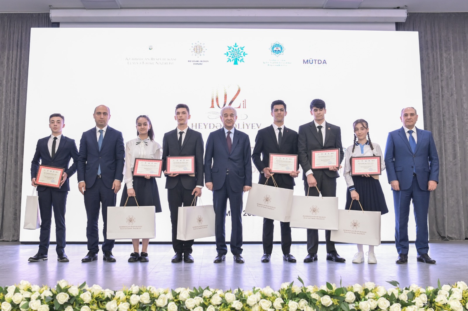 “Ən yaxşı təqdimat" müsabiqəsinin qalibləri  mükafatlandırılıb