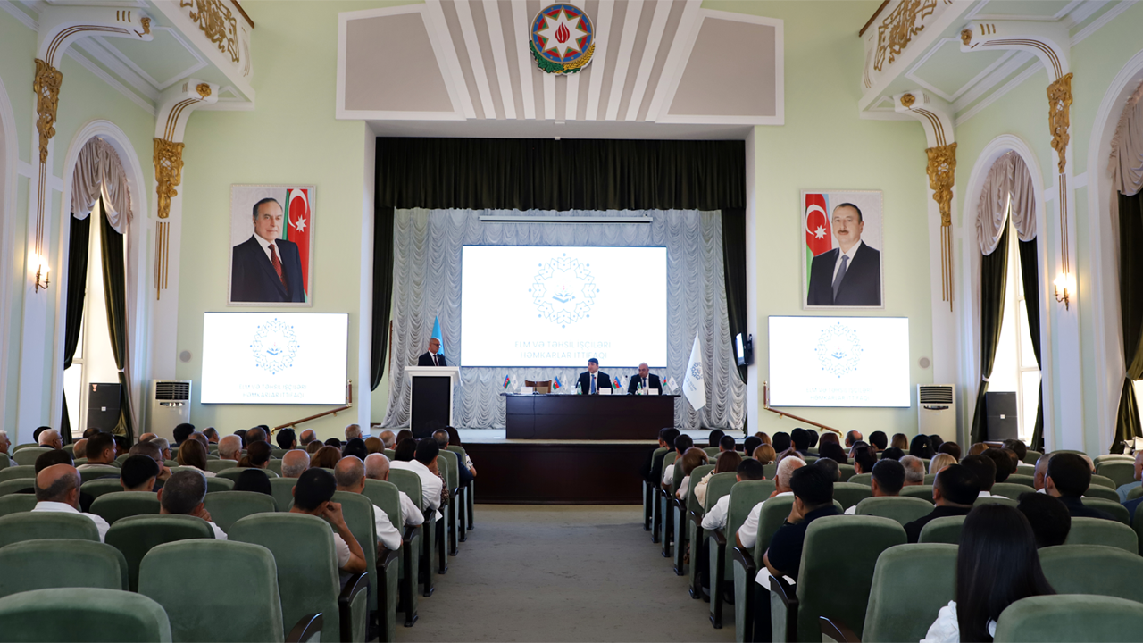 ETİHİ-də Tələbə Həmkarlar İttifaqı Komitələrinin sədrləri ilə görüş keçirilib 