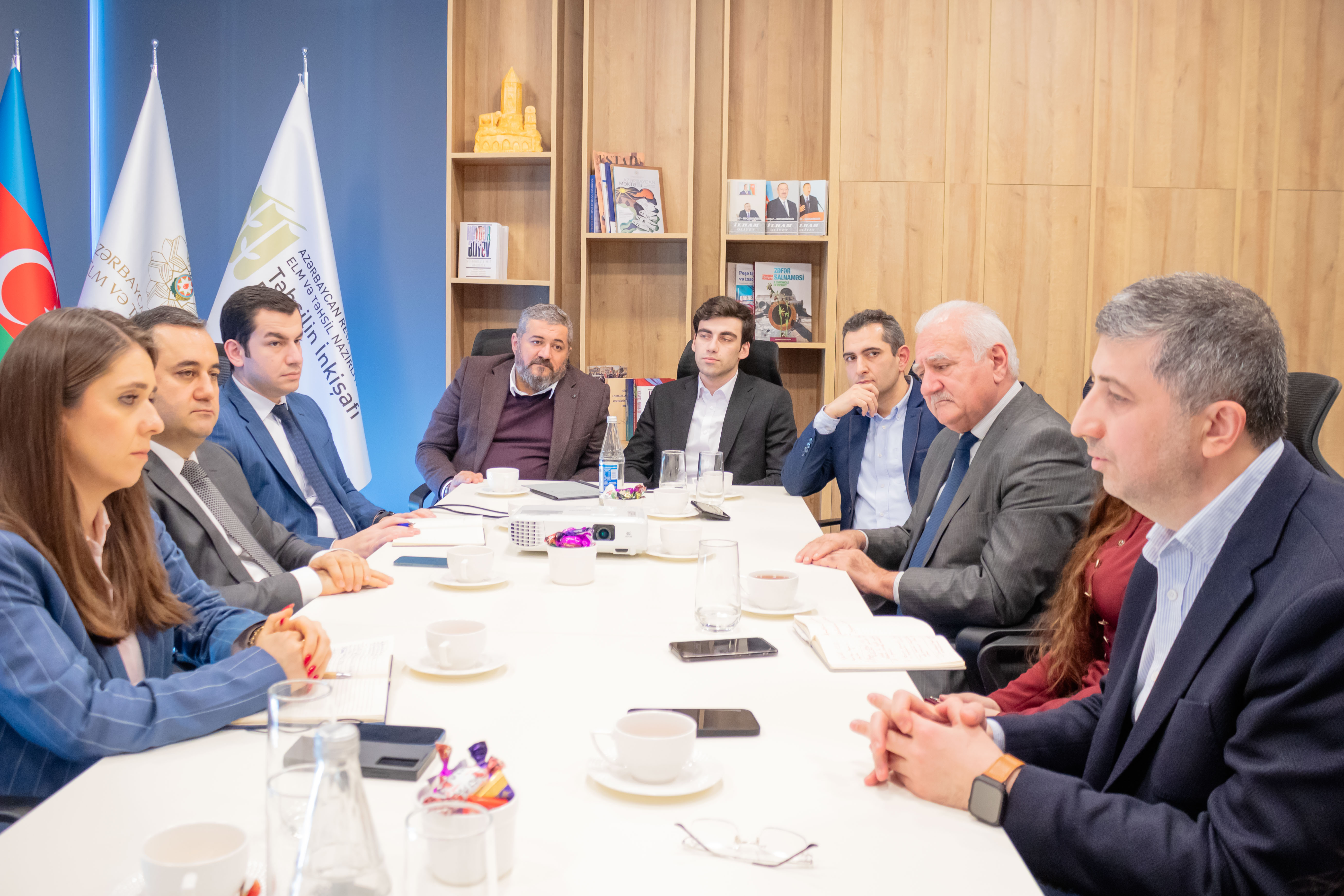 ETN yanında İctimai Şuranın üzvləri Təhsilin İnkişafı Fondunda olublar 