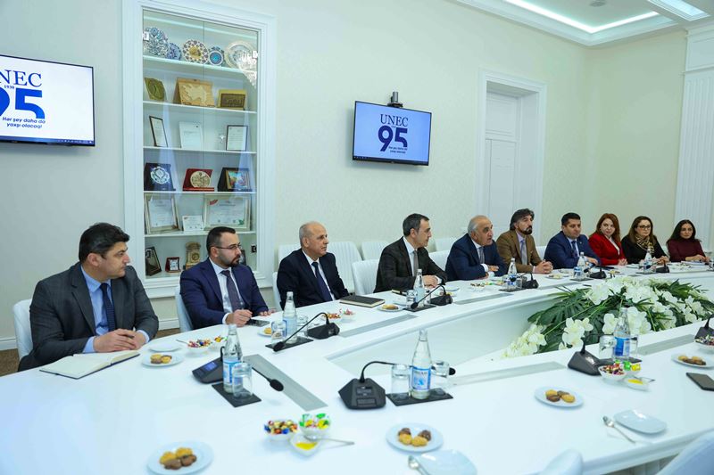 ETN yanında İctimai Şuranın üzvləri UNEC-də olublar