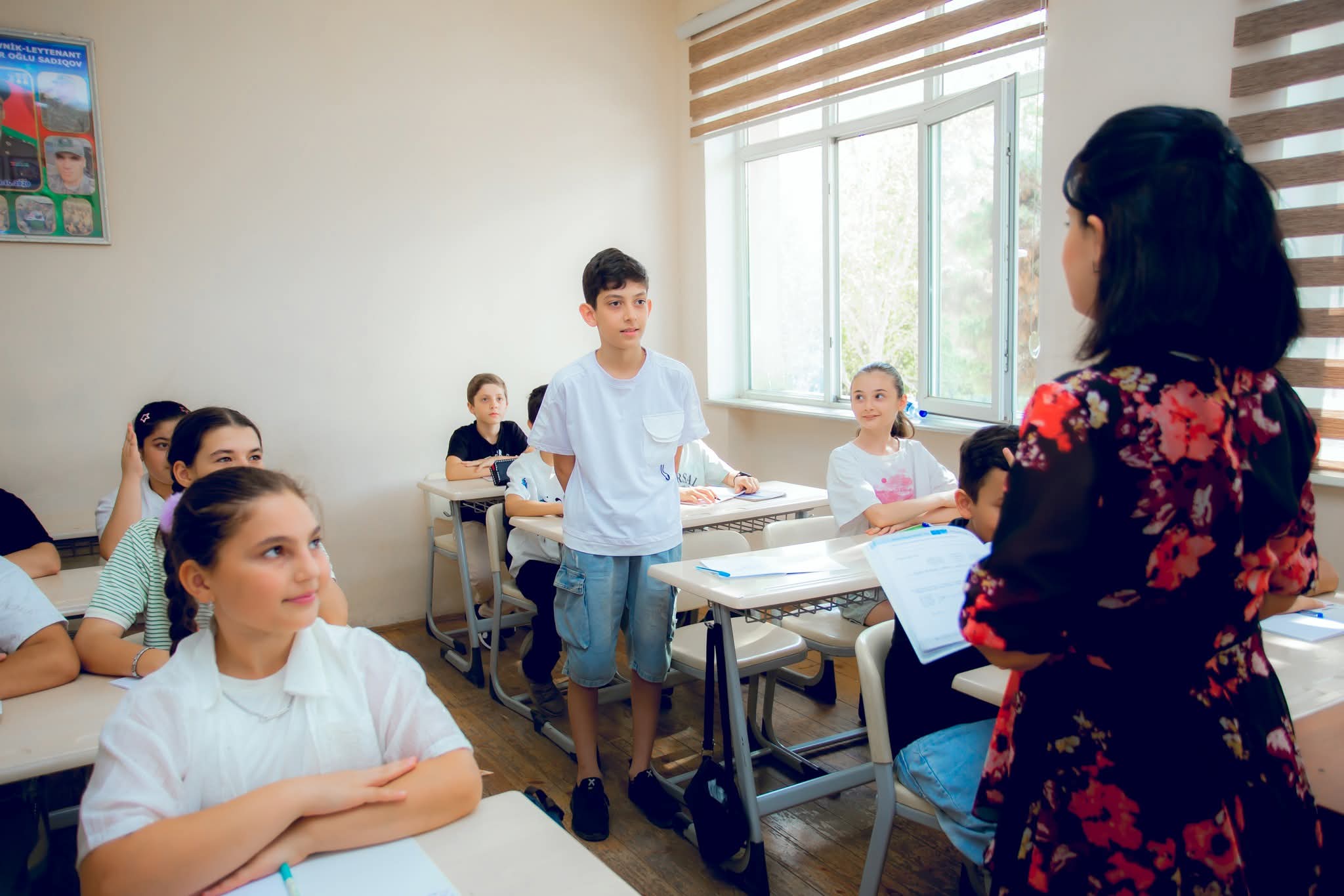 “Evdə boş oturmaqdansa, məktəbə gəlmək daha yaxşıdır” – “Yay məktəbi”ndən REPORTAJ