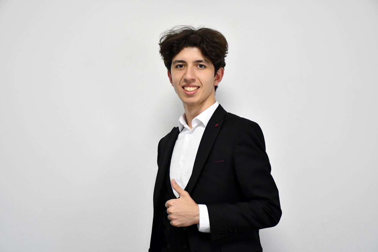 Fəaliyyətimizin təqdir edilməsi bizi gələcəyə daha da ruhlandırır - Prezident mükafatına layiq görülən gənc