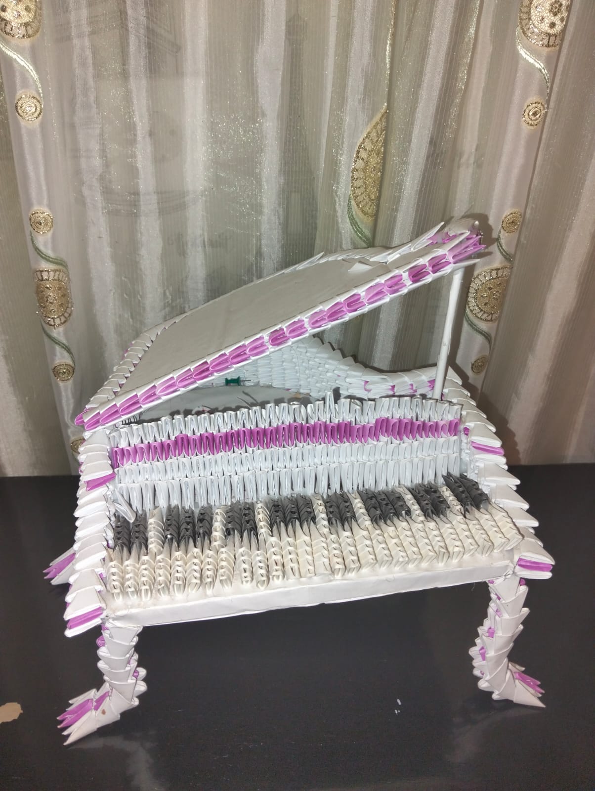 Fərdi təhsil alan gənc: “Daim çalışaraq tələbə adını qazanmağa nail olmuşam”