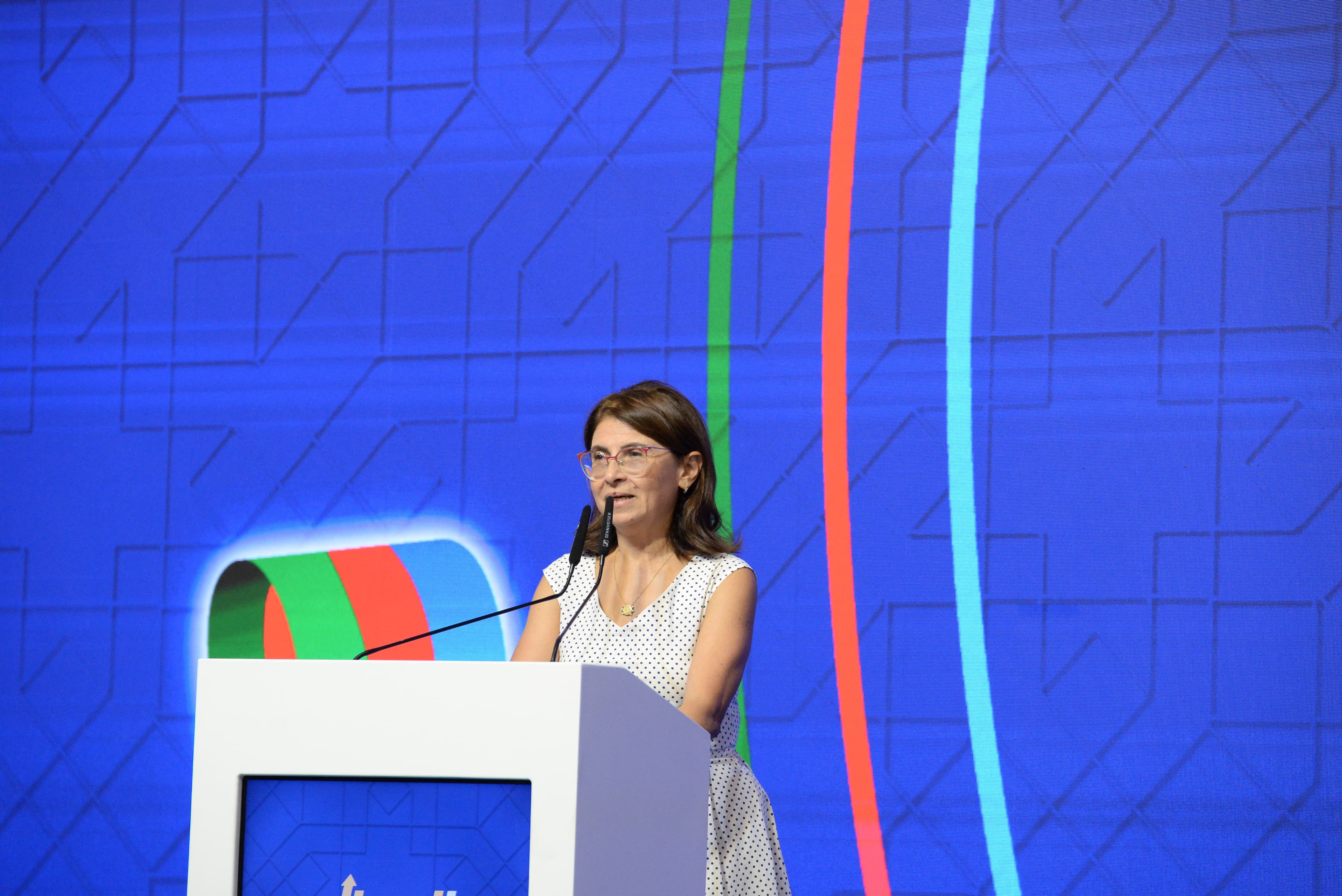 Fərəh Əliyeva: Əsas məqsəd dəyər yaratmaq iqtidarında olan gəncləri aşkara çıxarmaqdır 