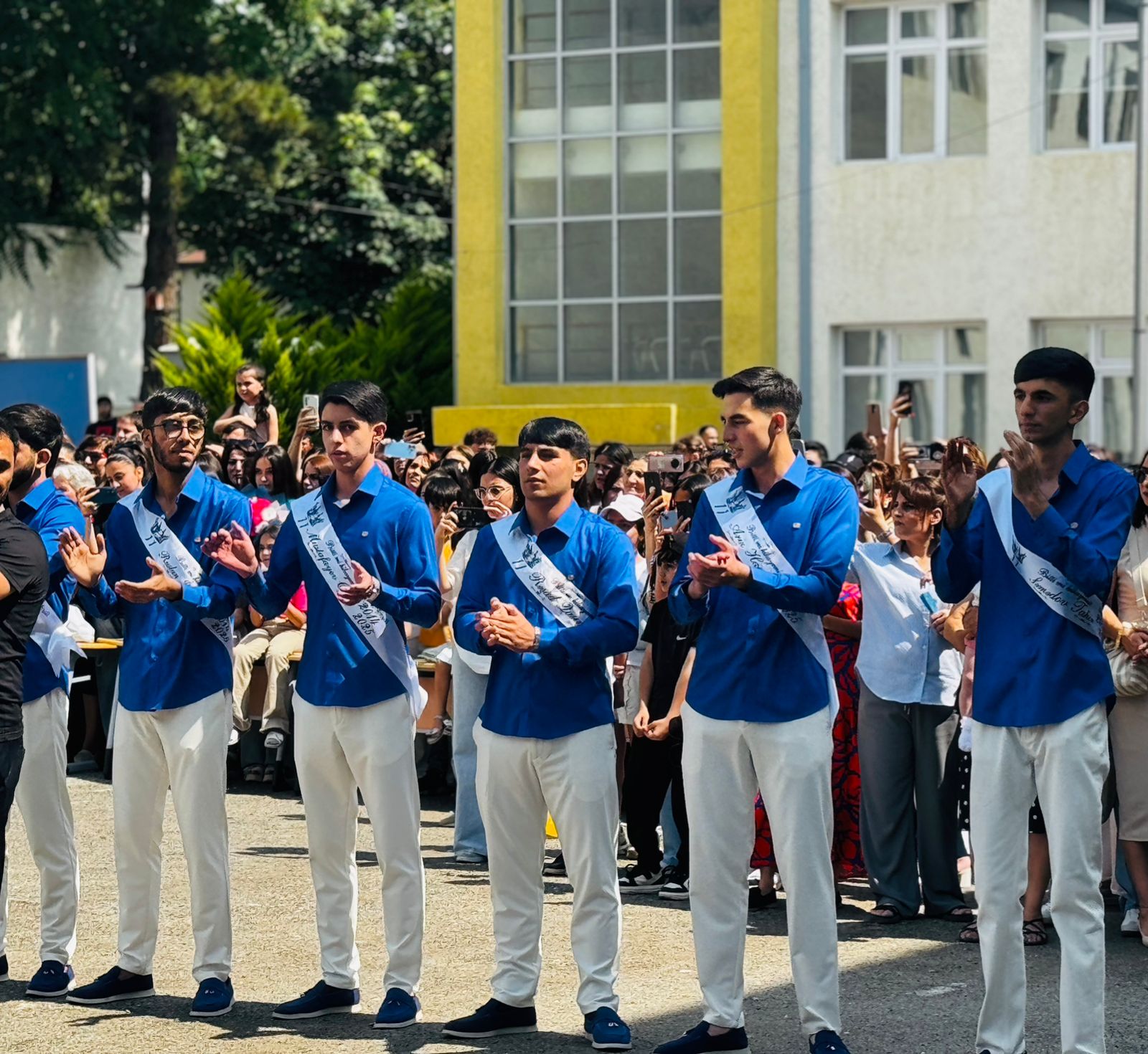Fərzəli Qədirov Şamaxıda “Son zəng” tədbirində iştirak edib