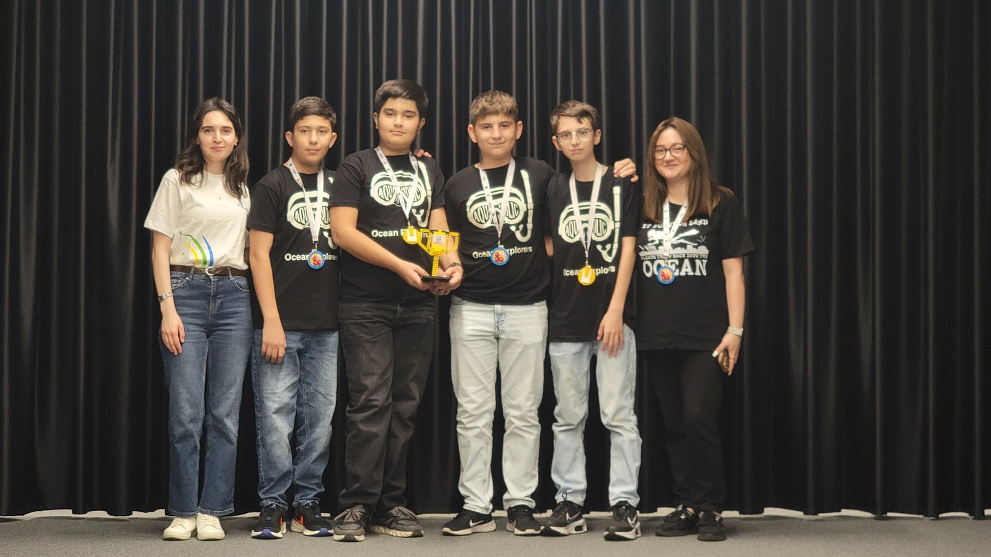 "FIRST LEGO League Challenge" yarışının qalibləri mükafatlandırılıb