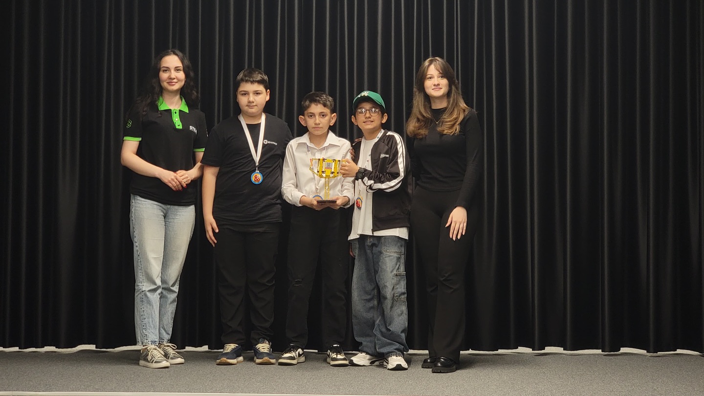 "FIRST LEGO League Challenge" yarışının qalibləri mükafatlandırılıb