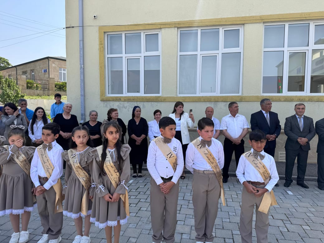 Firudin Qurbanov Qobustanda "Son zəng" tədbirində iştirak edib