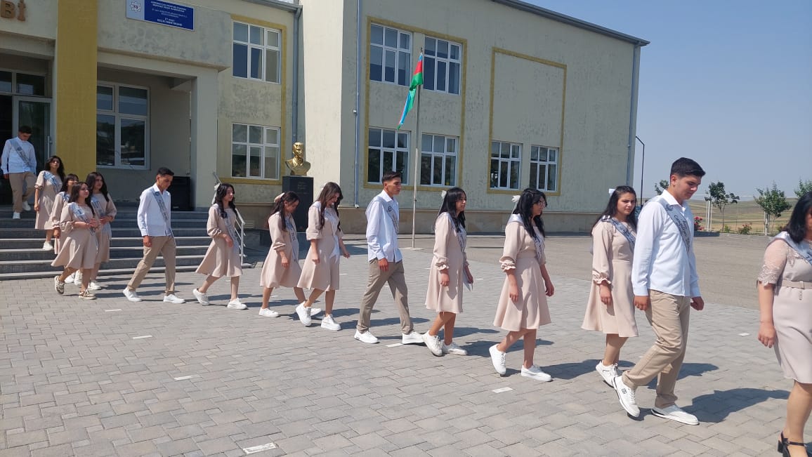 Firudin Qurbanov Qobustanda "Son zəng" tədbirində iştirak edib