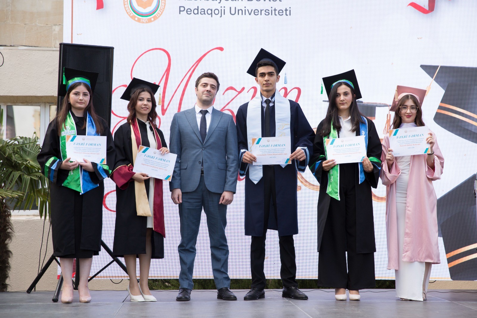 Gələcəyin müəllimləri məzun oldu: ADPU-da “Məzun günü”
