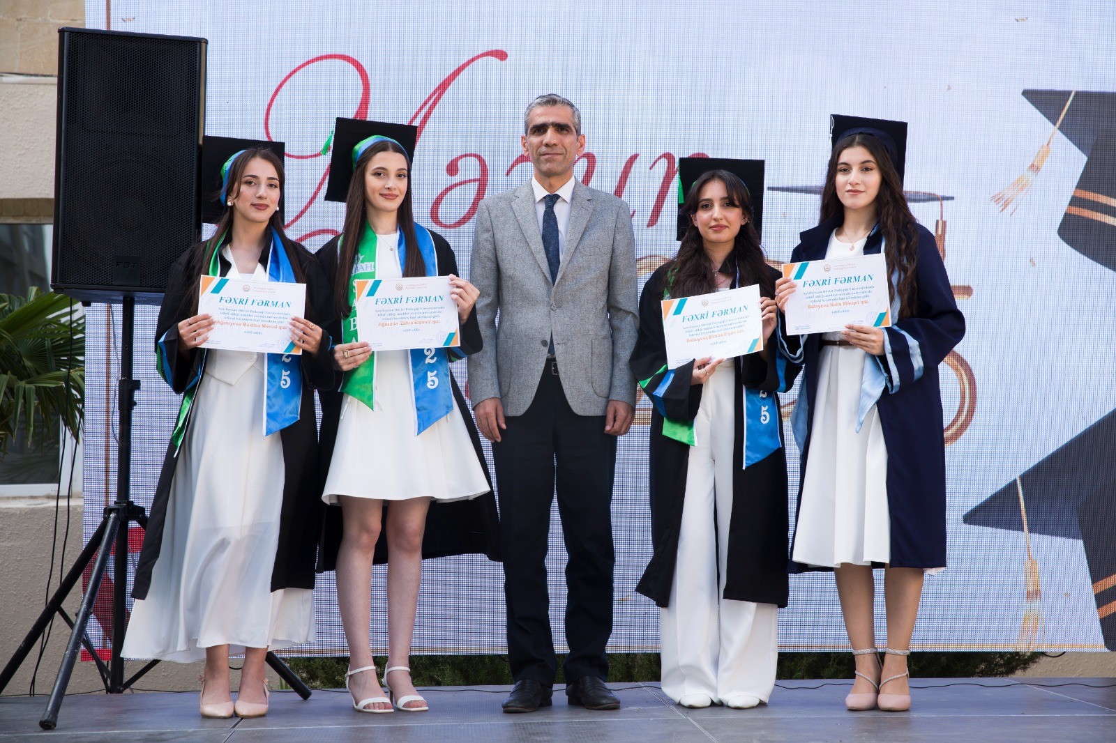 Gələcəyin müəllimləri məzun oldu: ADPU-da “Məzun günü”