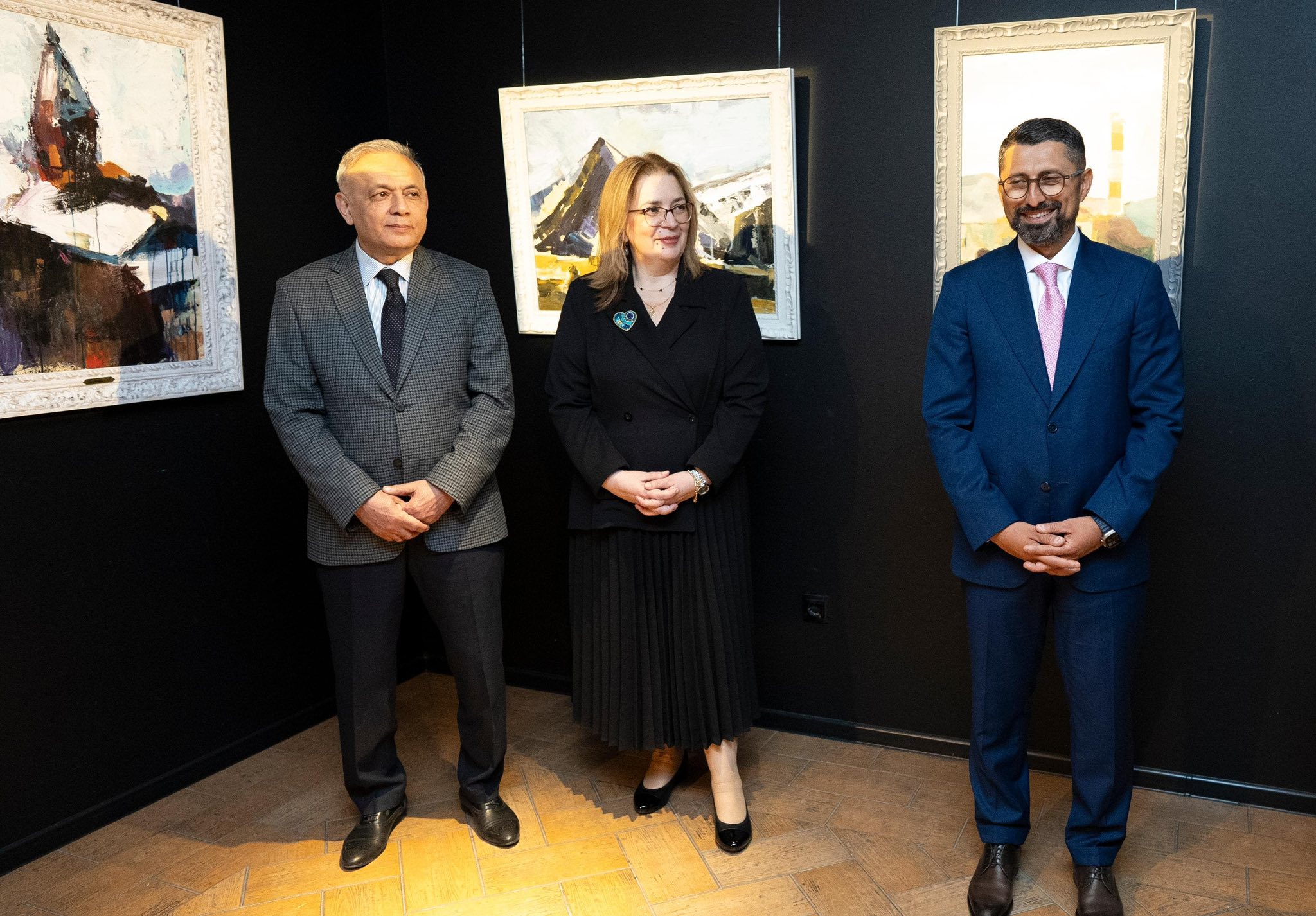 Gənc rəssamların sərgisi - Mövzu Qarabağ olub 