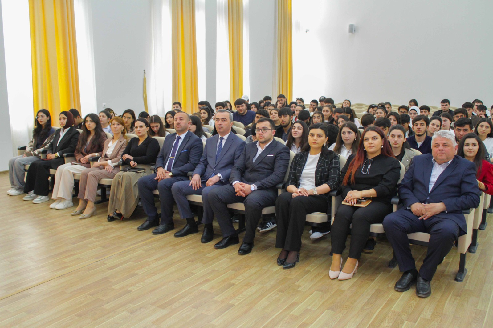 Gəncə Dövlət Aqrar Kollecində “Konstitusiya və Suverenlik İli”nə həsr olunan tədbir keçirilib