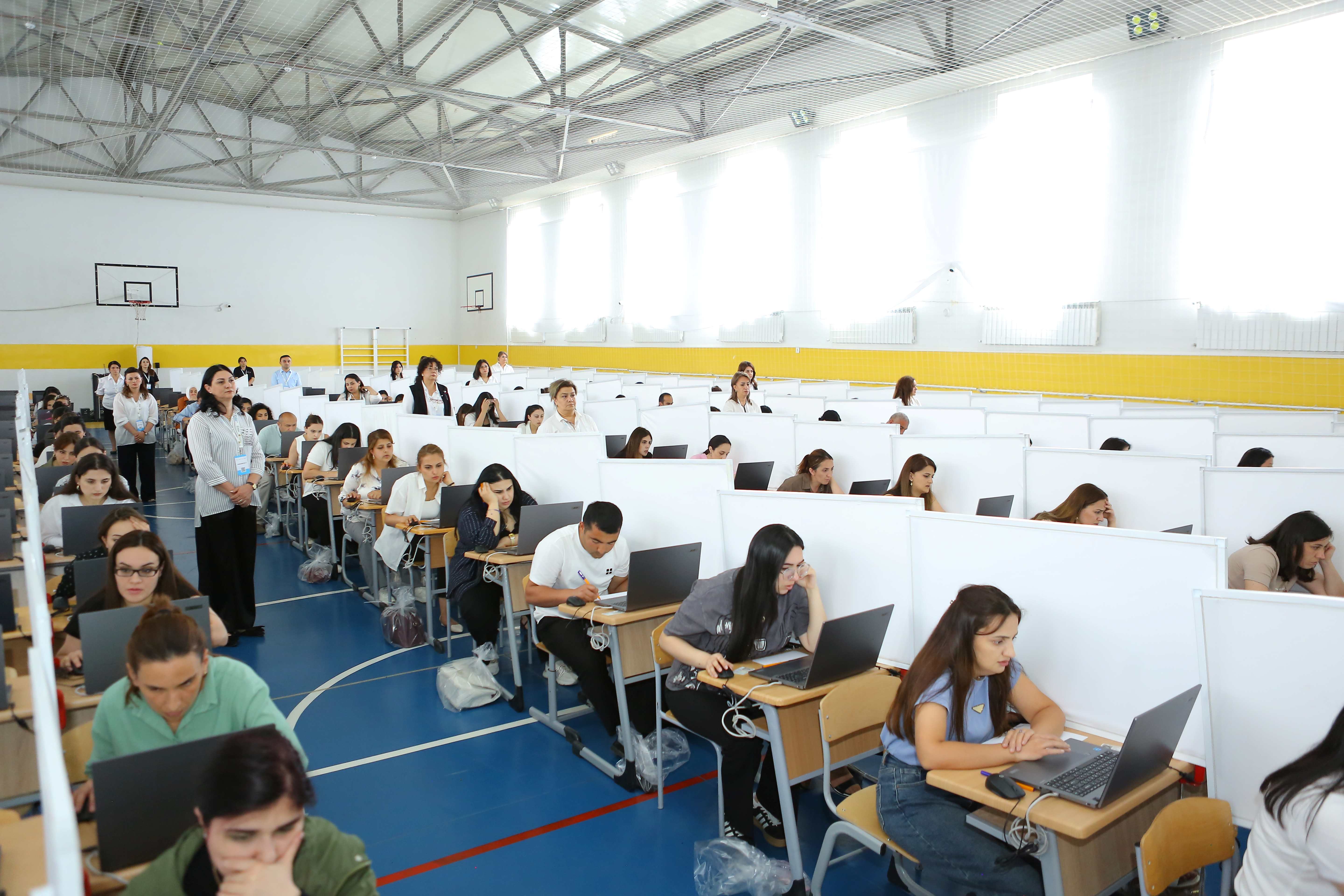 Gəncə şəhərinin icra başçısı sertifikatlaşdırma prosesini izləyib