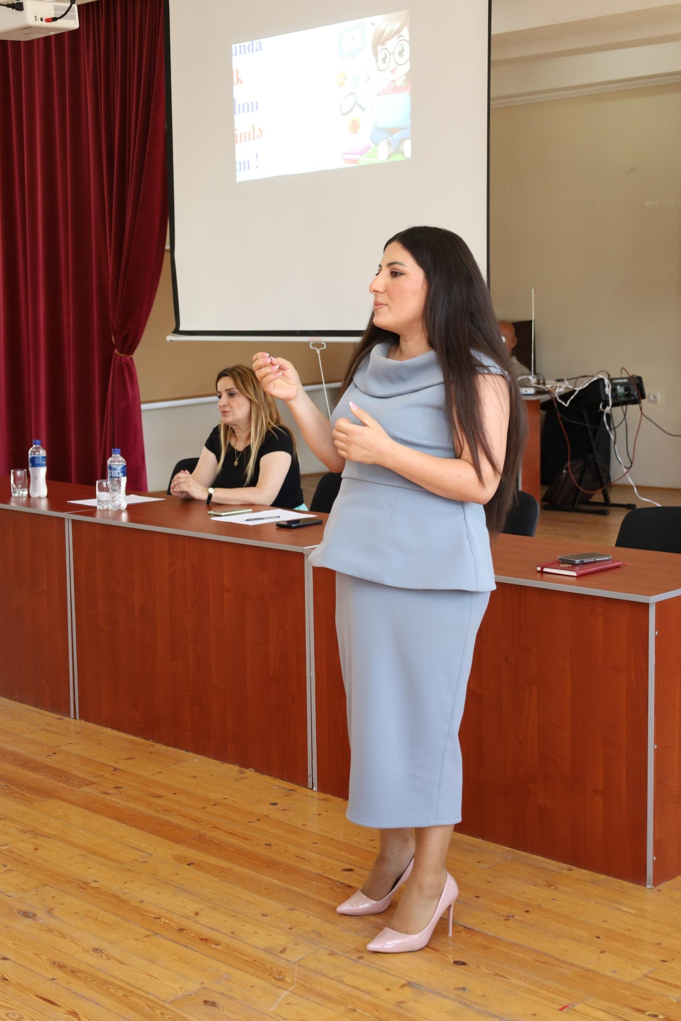 Gəncə və Goranboyda yenilənmiş tam orta məktəblərə qəbul həyata keçirilir