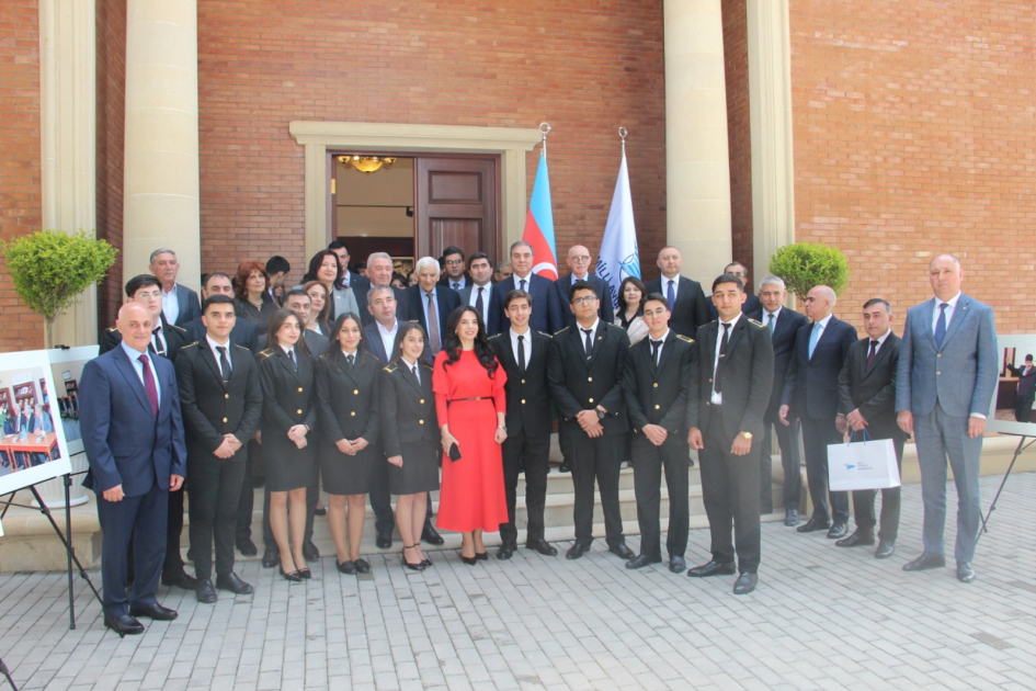 Gəncədə Mir Cəlal Paşayevin xatirəsi anılıb