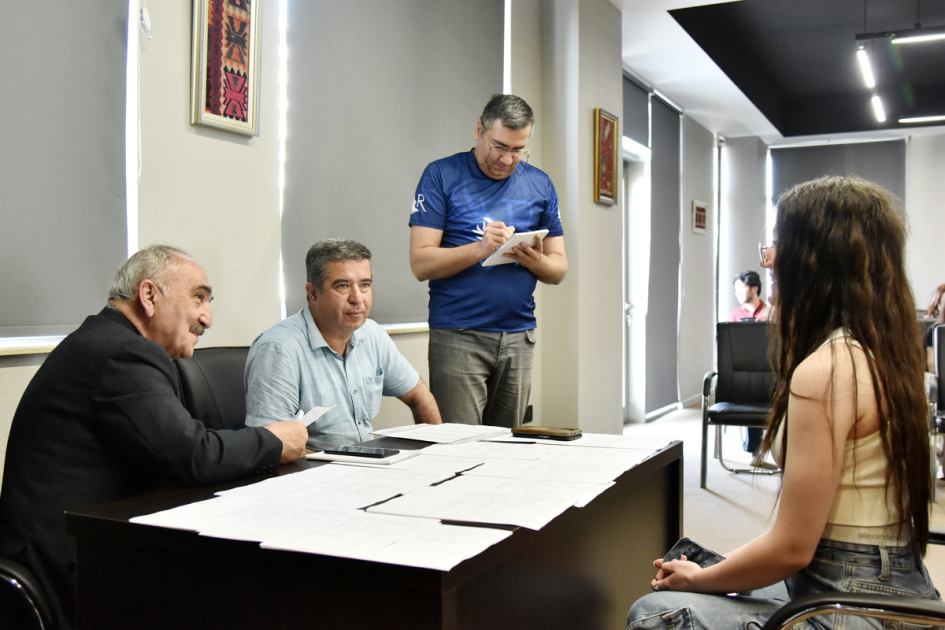 Gənclərə fotoqrafiya üzrə təlim kursu keçirilir