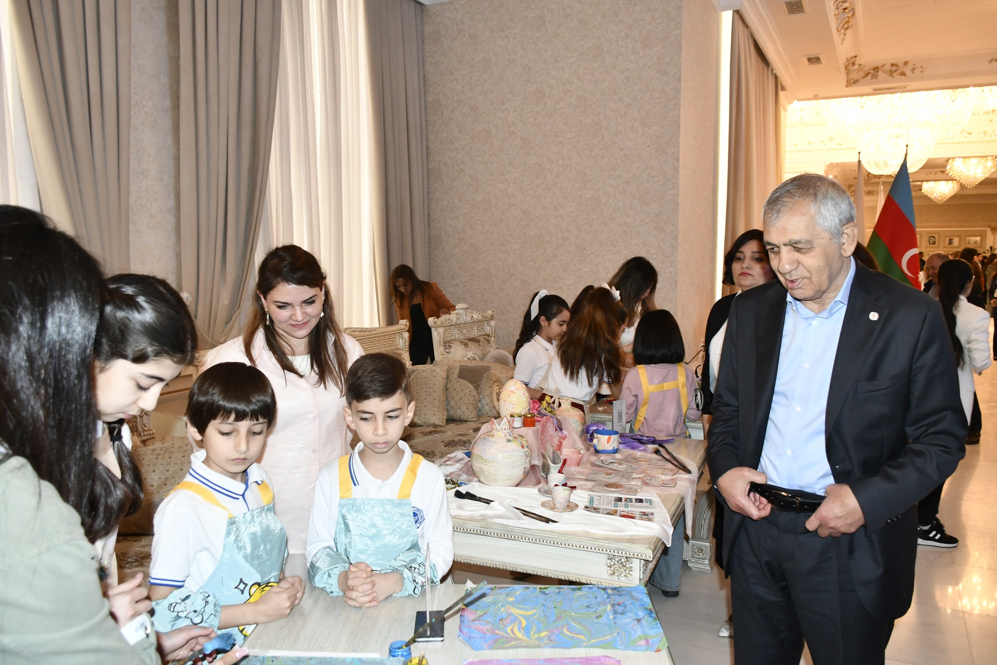 Gənclərin dünyasında süni zəkanın imkanları müzakirə olunub