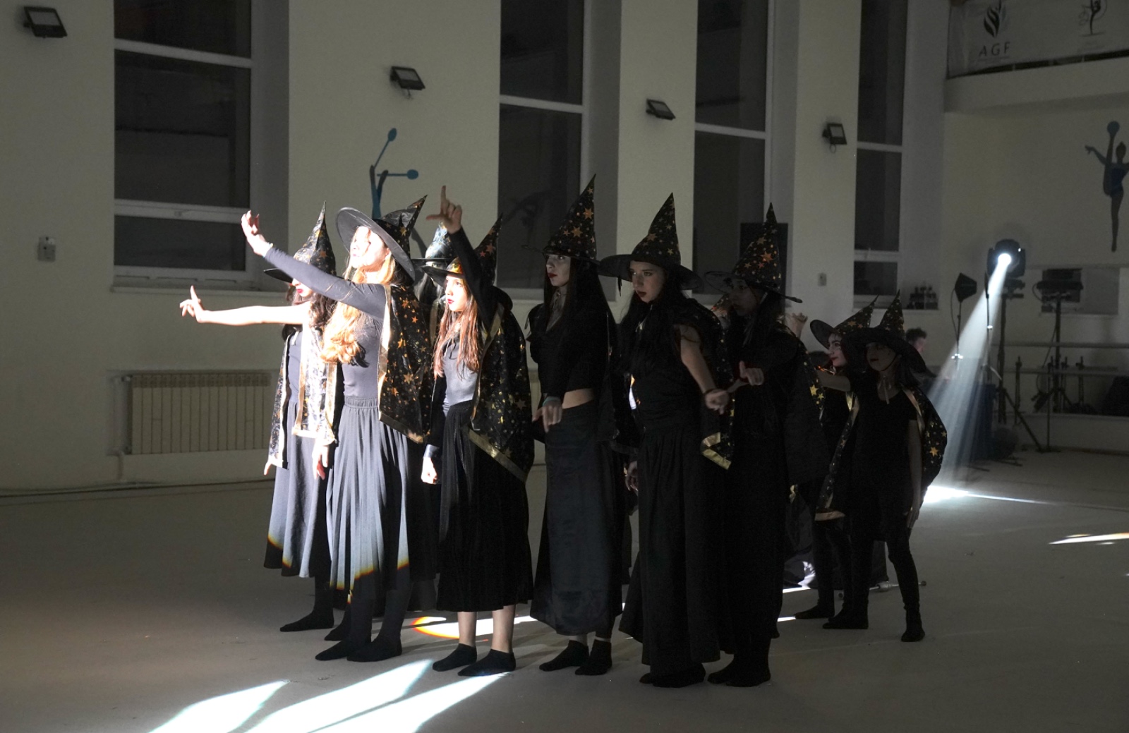 Gimnastika məktəbində "Elf diyarı" adlı tədbir keçirilib