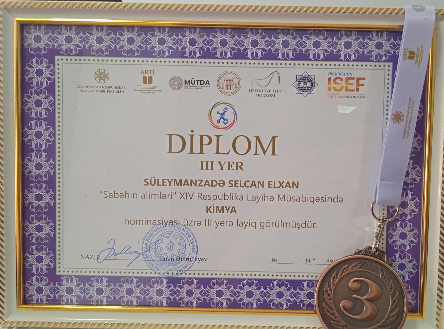 Həm rəssamdır, həm də tədqiqatla məşğul olur - Oğuz məktəblisinin uğuru