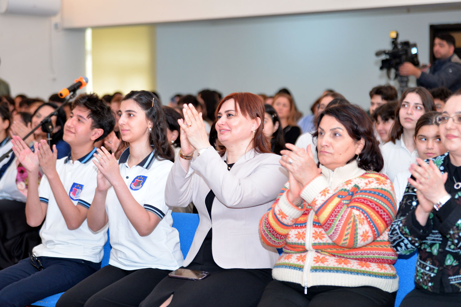 “Hər çıxışım mənim üçün bir imtahandır” – Xalq artisti Alim Qasımov