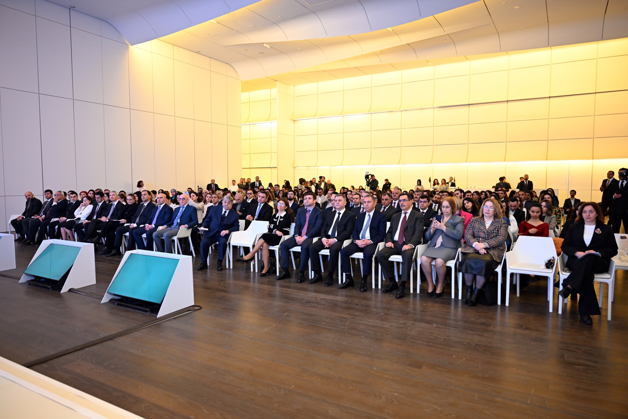 Heydər Əliyev Mərkəzində “Yaradıcı Azərbaycan” mövzusunda tədbir keçirilib 