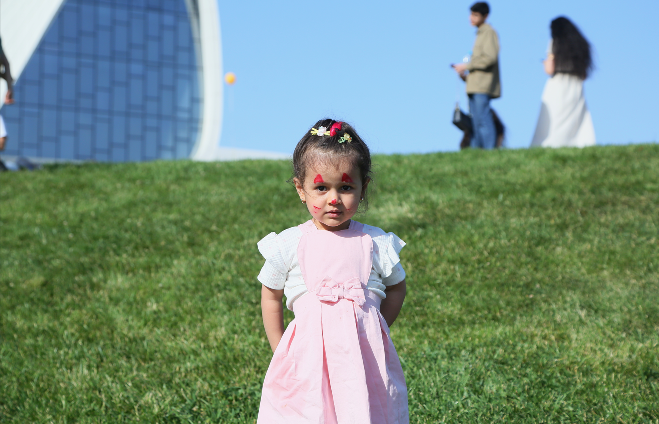 Heydər Əliyev Mərkəzinin parkında Uşaq festivalı keçirilib