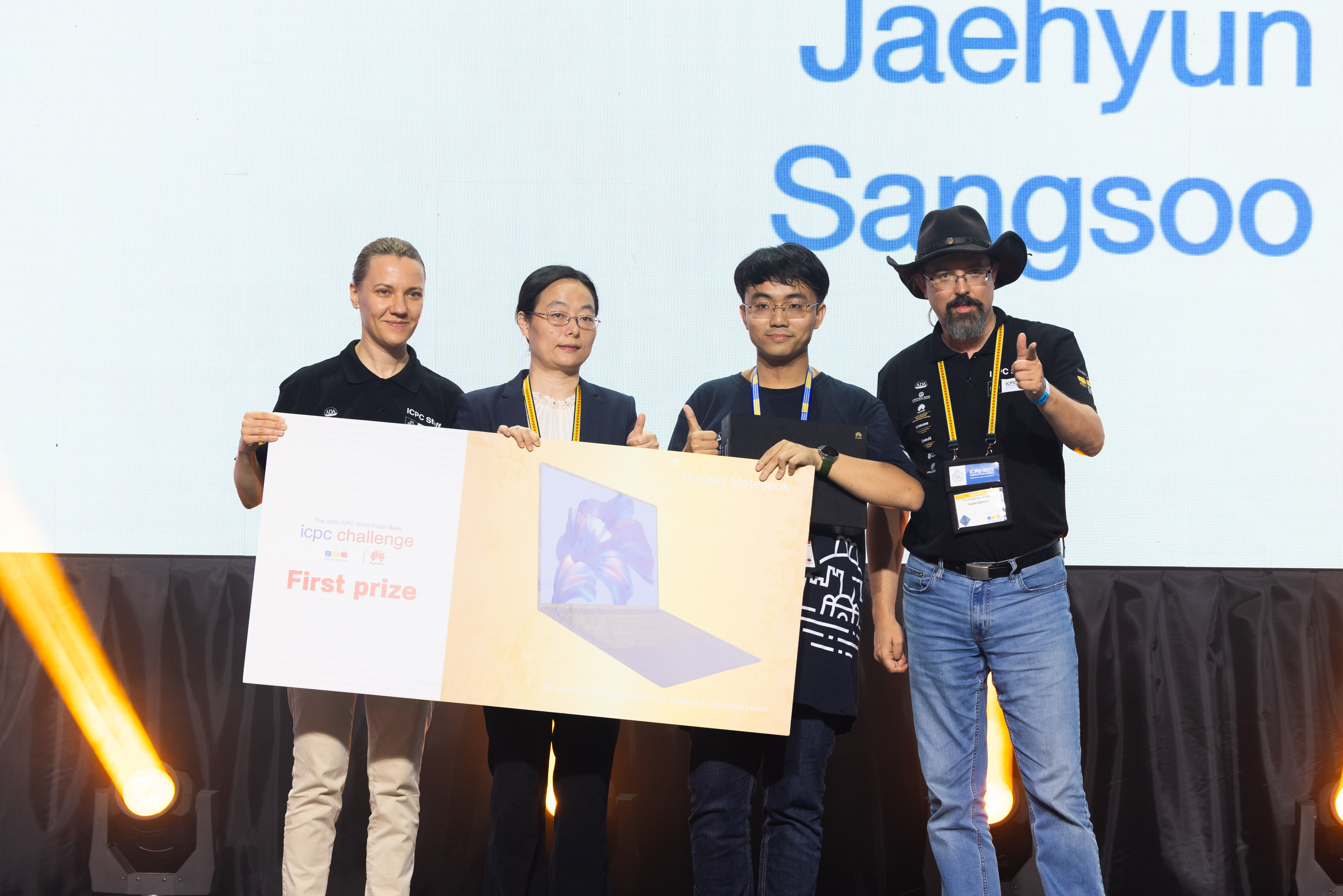 ICPC dünya finalının bağlanış və mükafatlandırılma mərasimi keçirilib