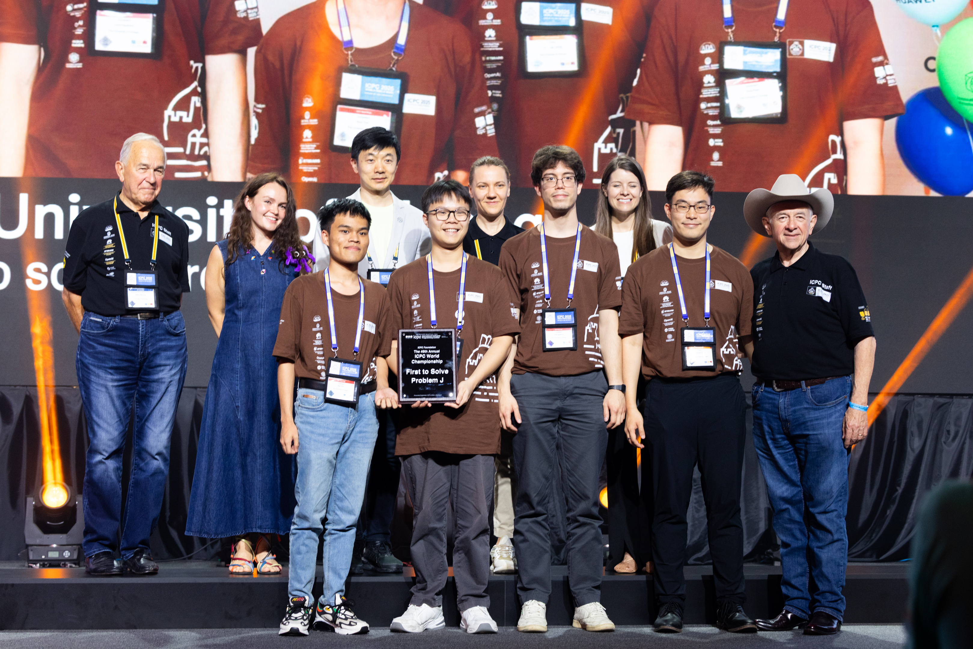 ICPC dünya finalının bağlanış və mükafatlandırılma mərasimi keçirilib