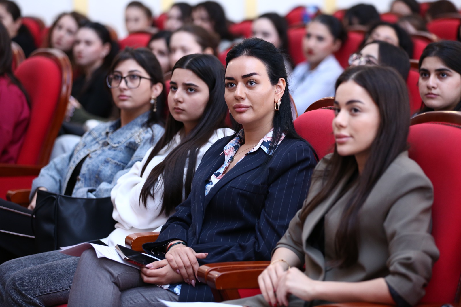 İctimai Şuranın üzvləri ADPU-da tələbələr ilə görüşüblər