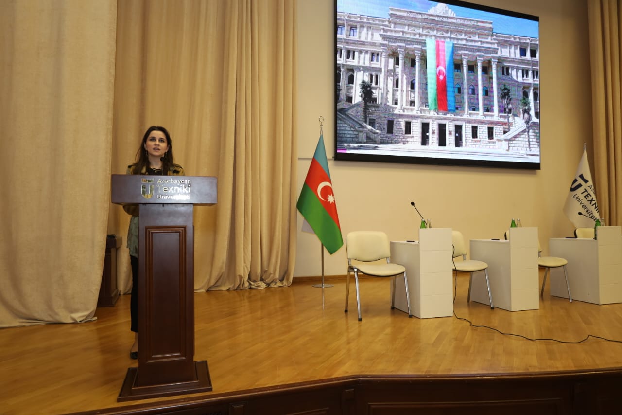 İctimai Şuranın üzvləri AzTU-da tələbələrlə görüşüblər