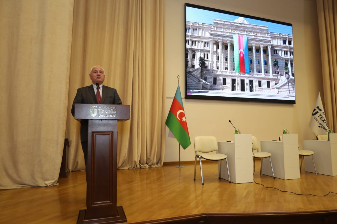 İctimai Şuranın üzvləri AzTU-da tələbələrlə görüşüblər