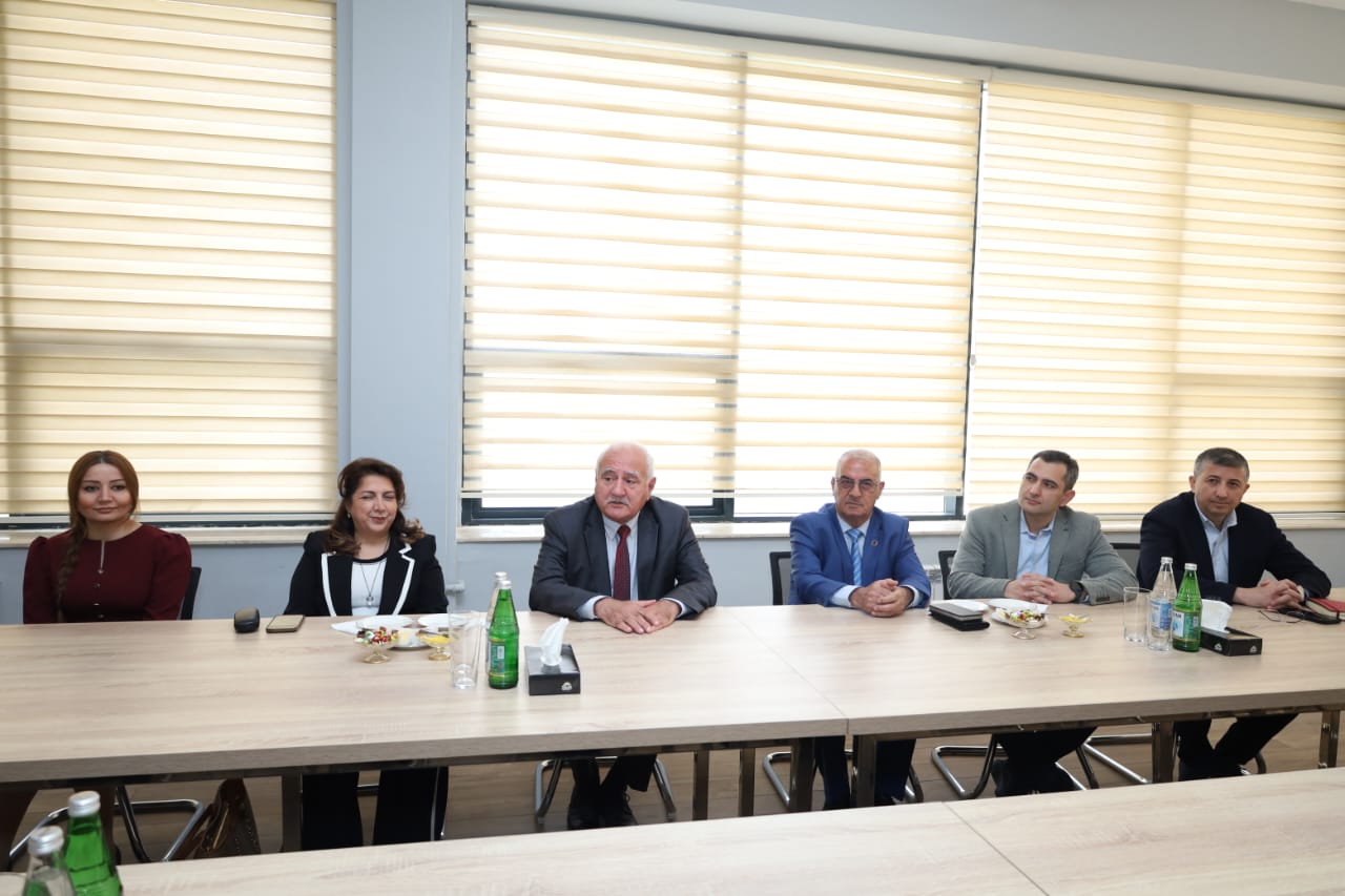 İctimai Şuranın üzvləri AzTU-da tələbələrlə görüşüblər