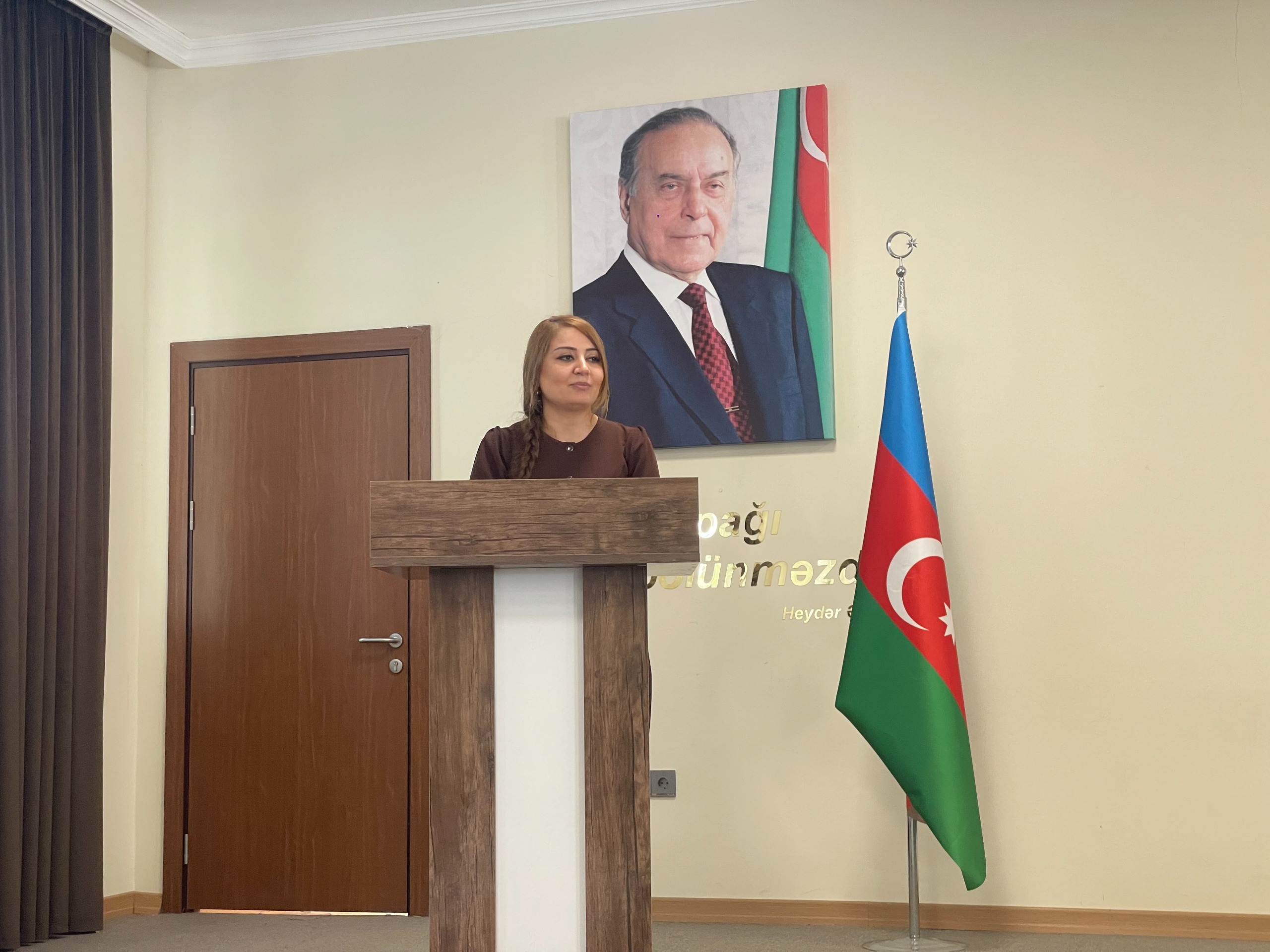 İctimai Şuranın üzvləri müəllim və şagirdlərlə görüşüblər