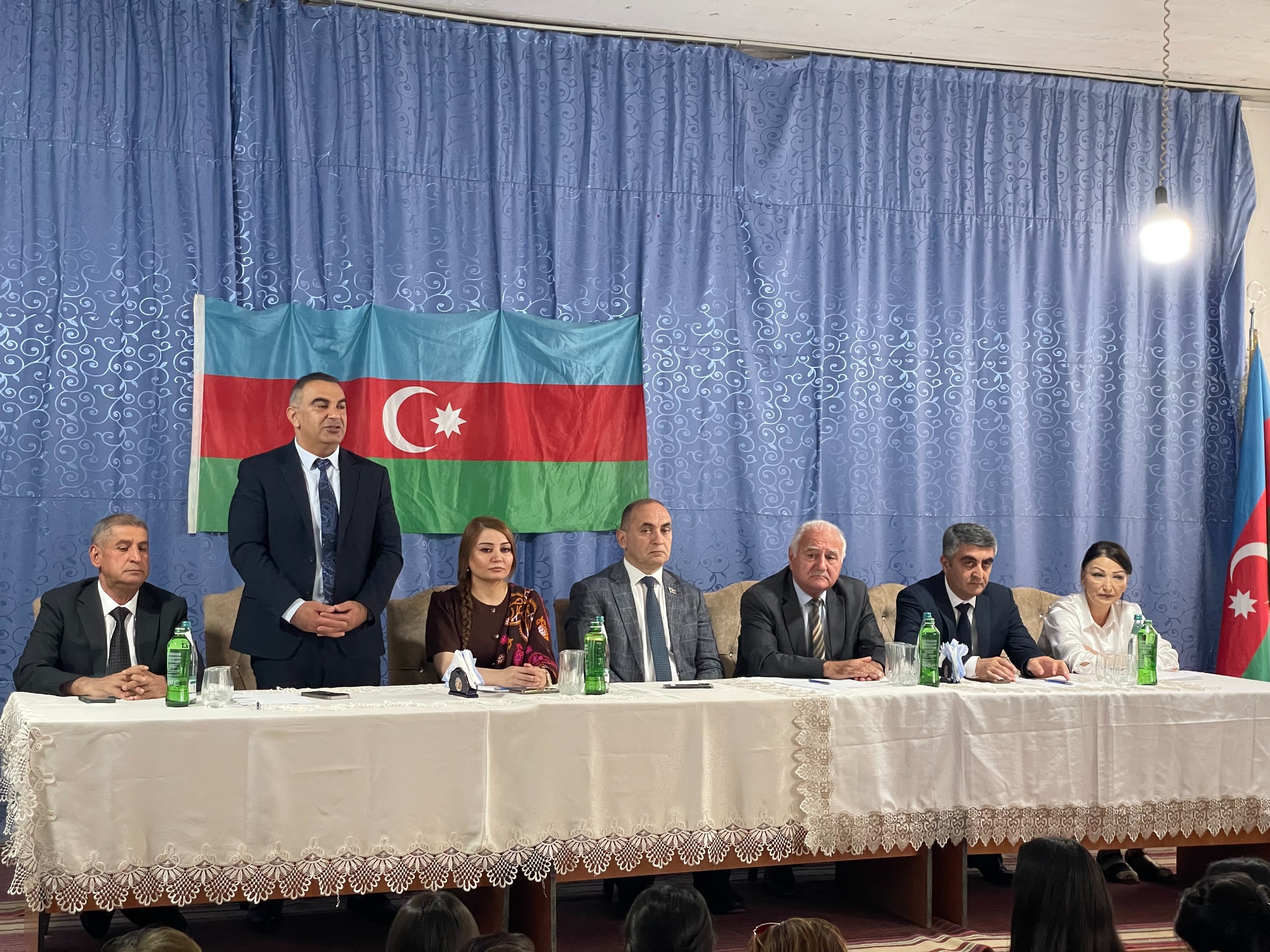 İctimai Şuranın üzvləri müəllim və şagirdlərlə görüşüblər