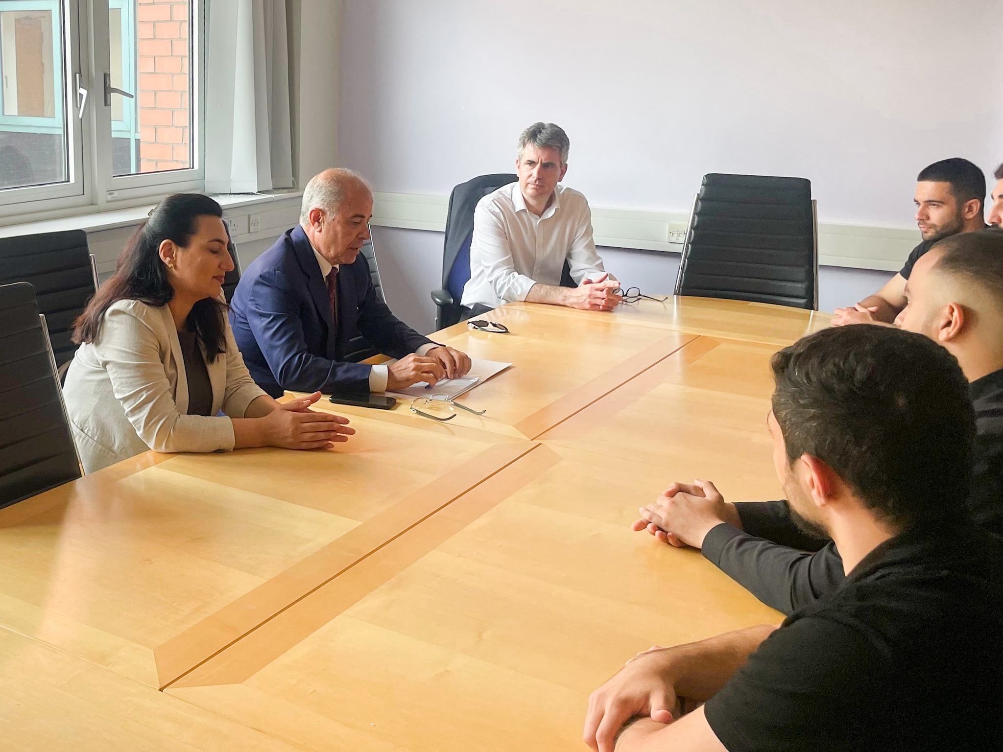 İdman Akademiyası ilə Koventri Universiteti arasında yeni birgə proqramlar müzakirə edilib 