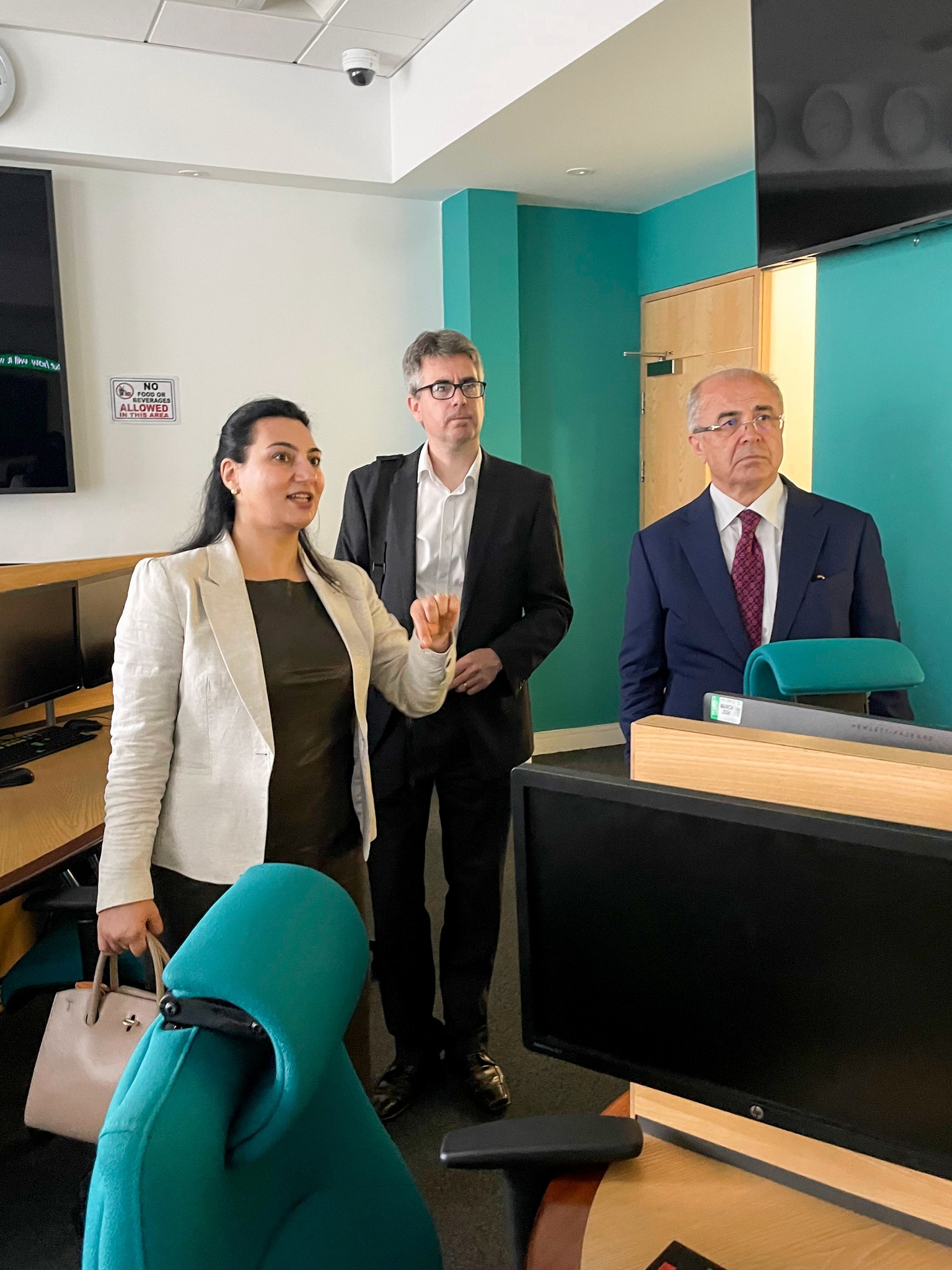 İdman Akademiyası ilə Koventri Universiteti arasında yeni birgə proqramlar müzakirə edilib