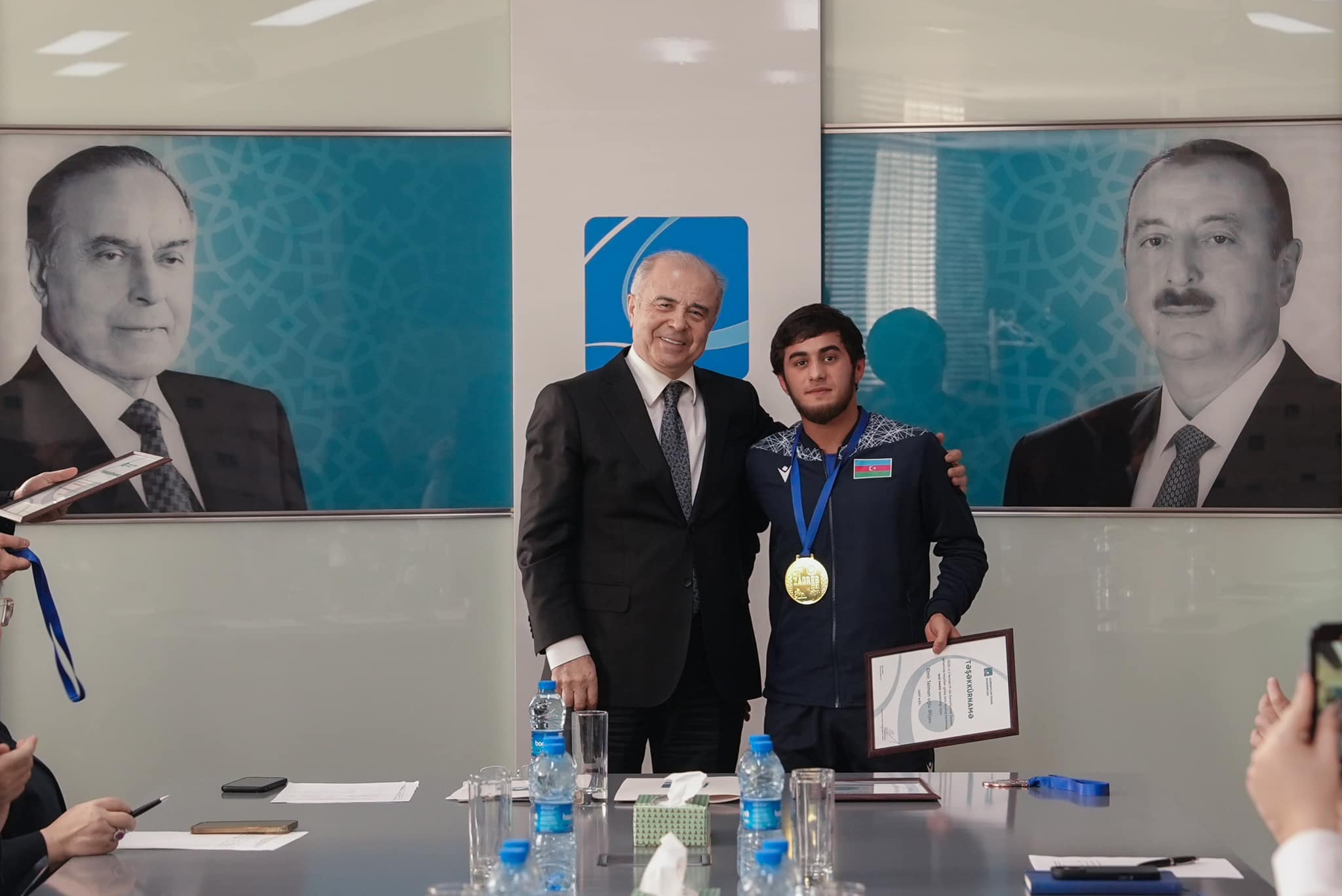 İdman Akademiyasında güləş üzrə yüksək nəticə göstərmiş tələbələrlə görüş keçirilib