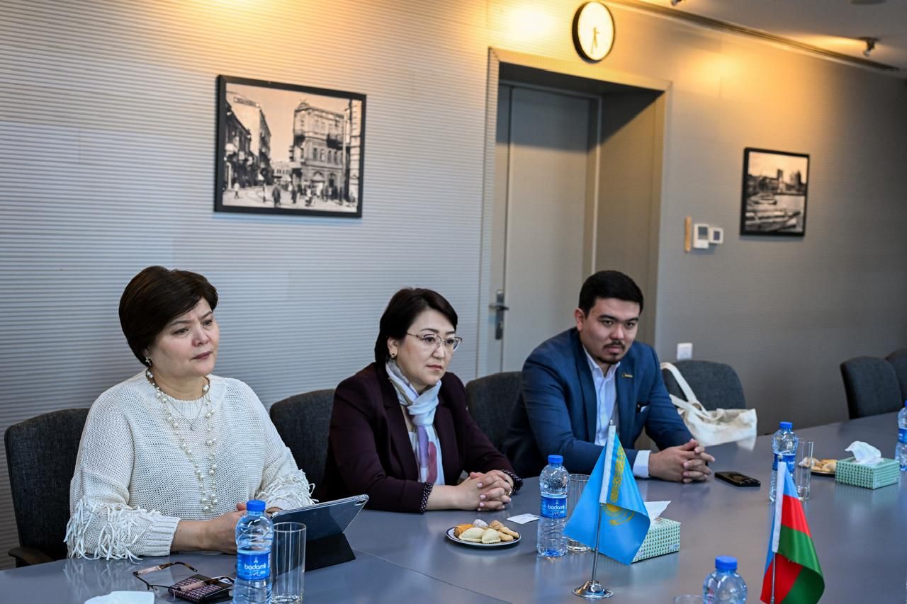 İdman Akademiyasında Qazaxıstanın Qızıl Orda Korkut Ata Universitetinin rəhbər heyəti ilə görüş olub