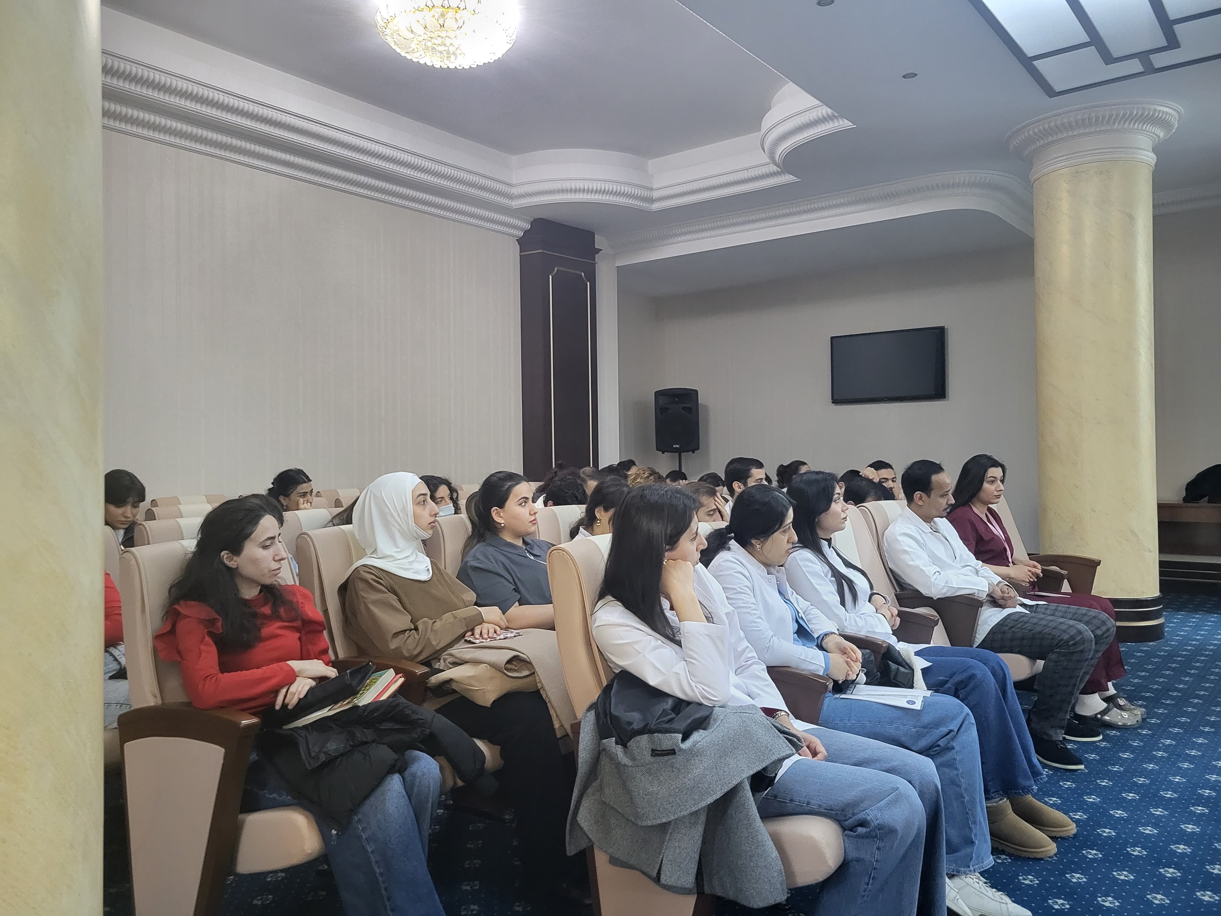 İdman Akademiyasının əməkdaşları ATU-nun rezidentləri ilə görüşüb