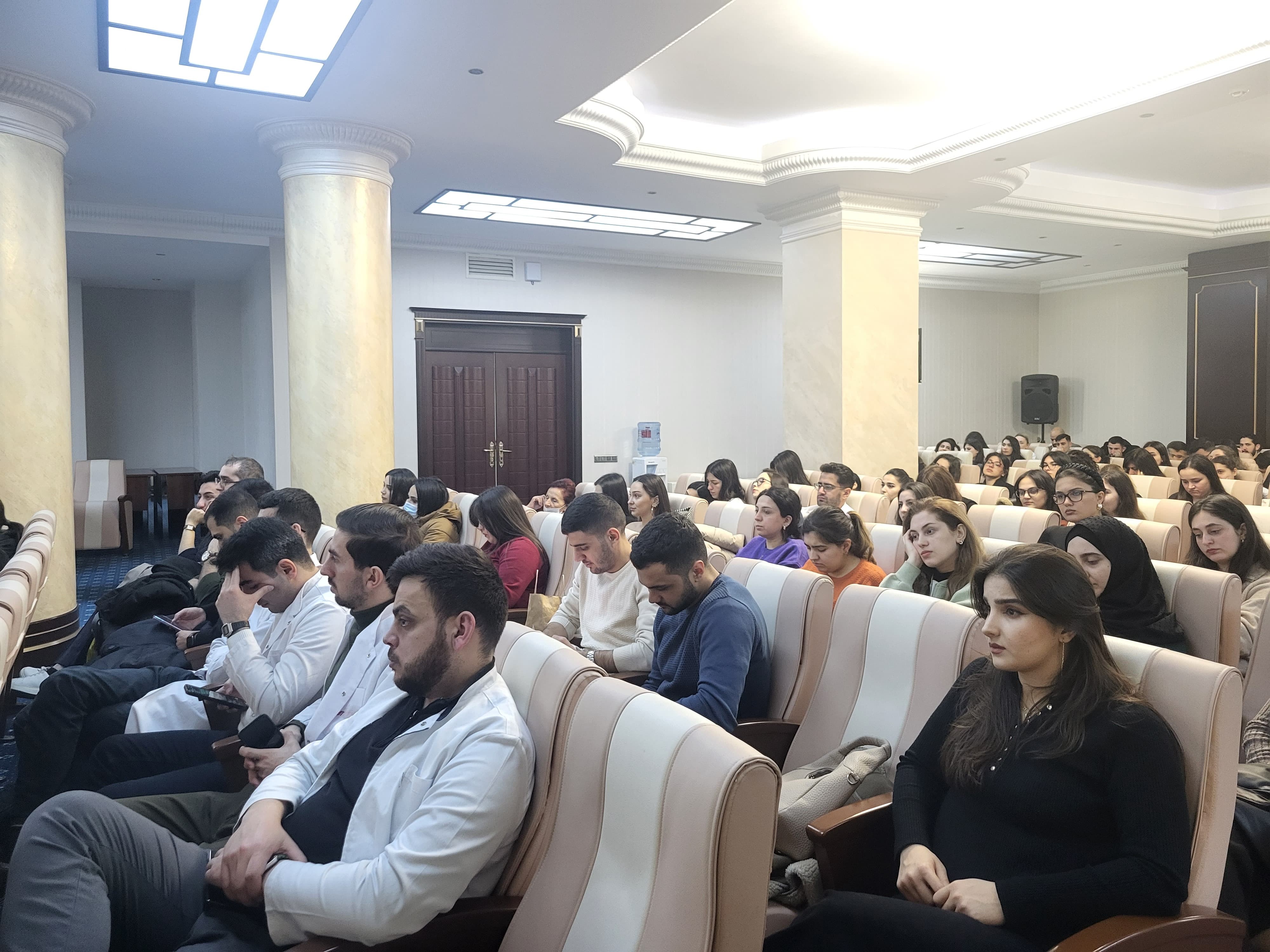 İdman Akademiyasının əməkdaşları ATU-nun rezidentləri ilə görüşüb