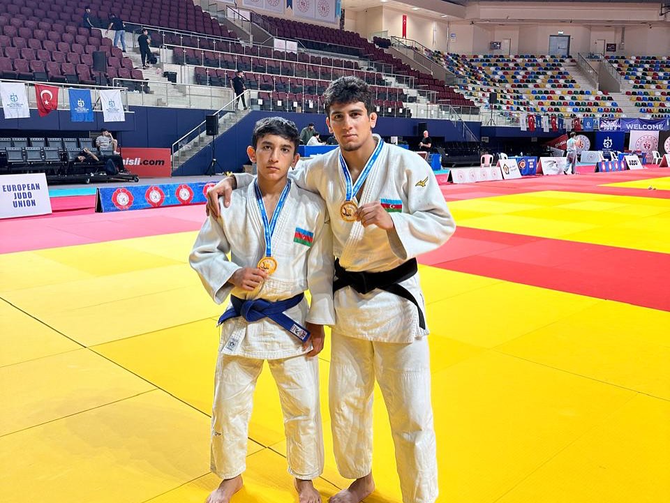 İdmançılarımız beynəlxalq yarışda 8 medal qazanıblar