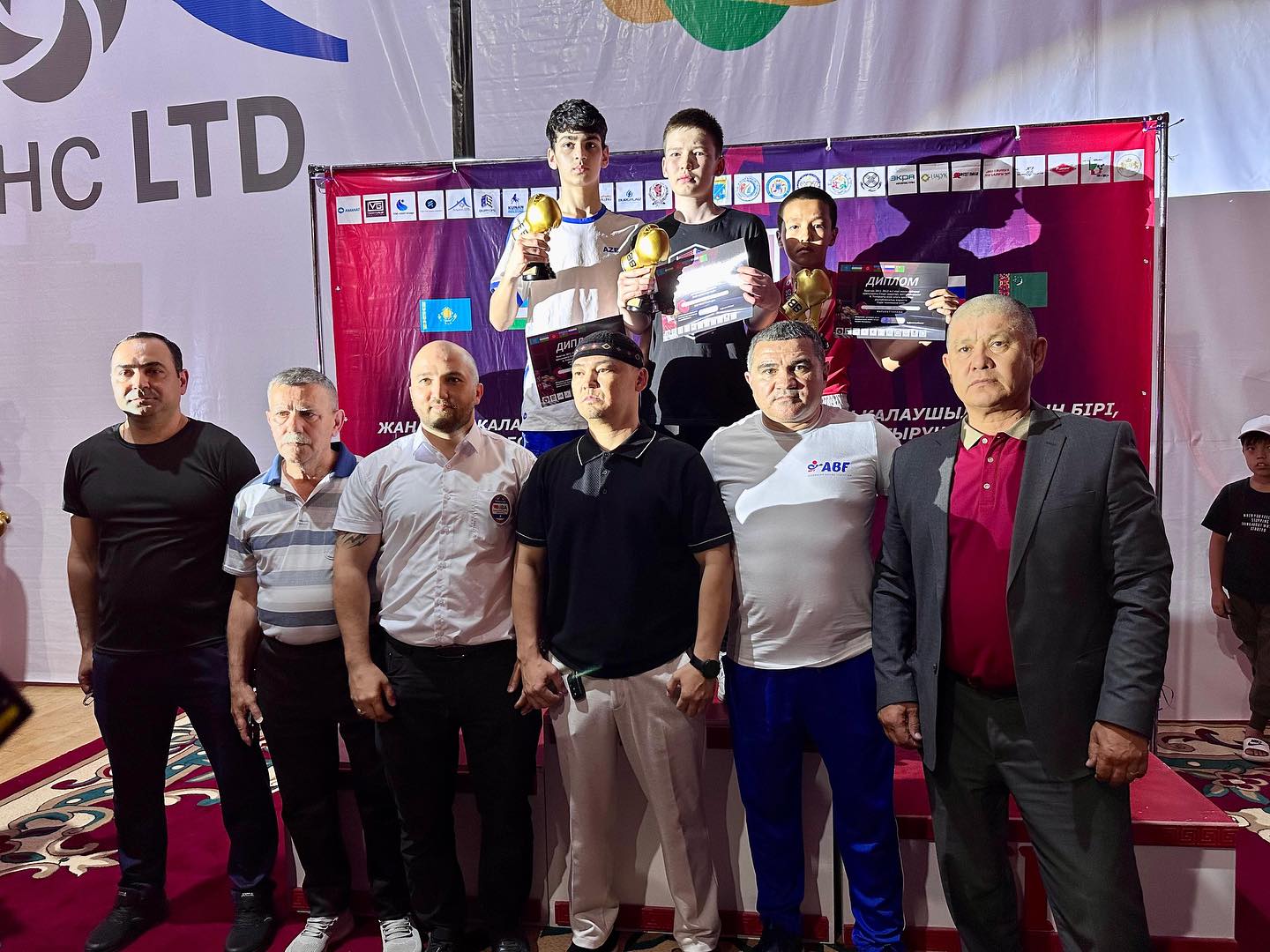 İdmançılarımız beynəlxalq yarışda uğur qazanıblar 